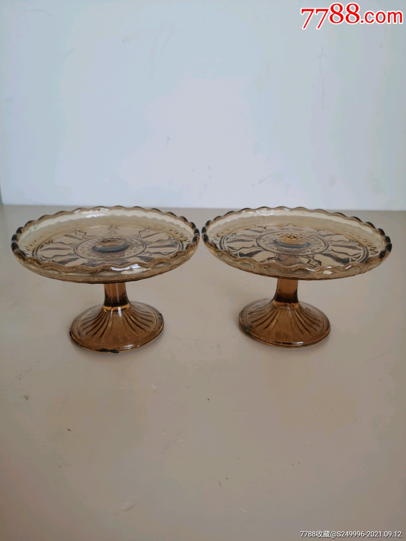 民国老琉璃玻璃果盘瓜子盘高脚盘