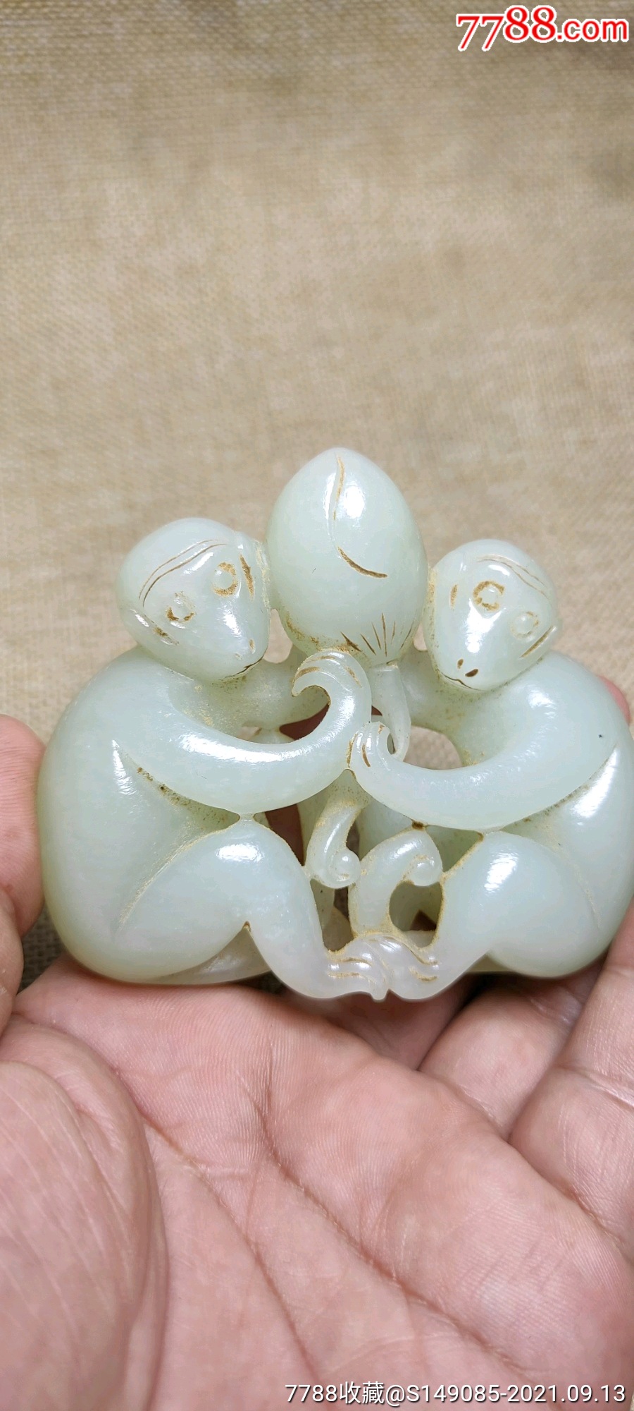 旧藏民国和田玉灵猴献寿小摆件