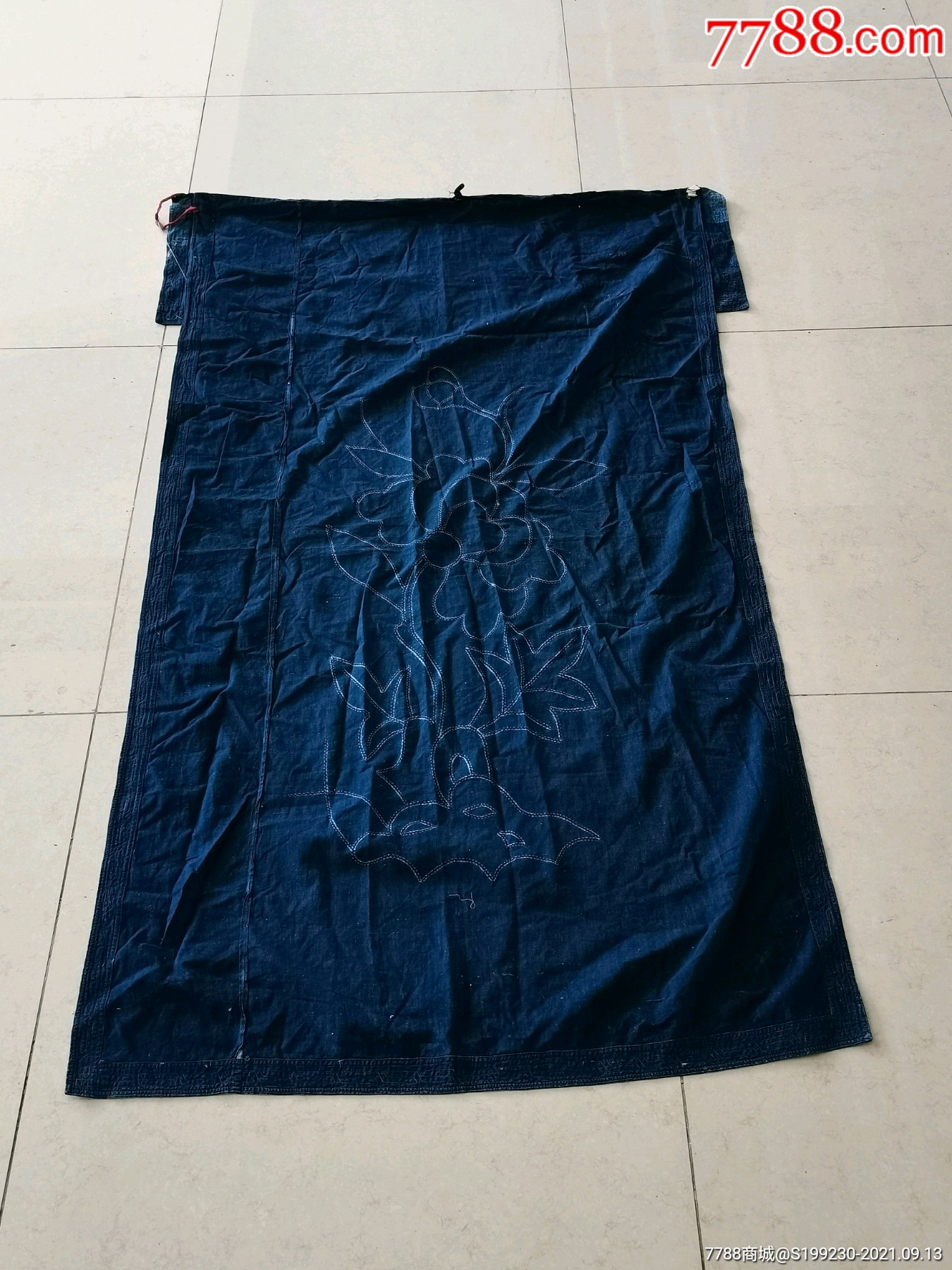 陕北旧衣服做的门帘图片
