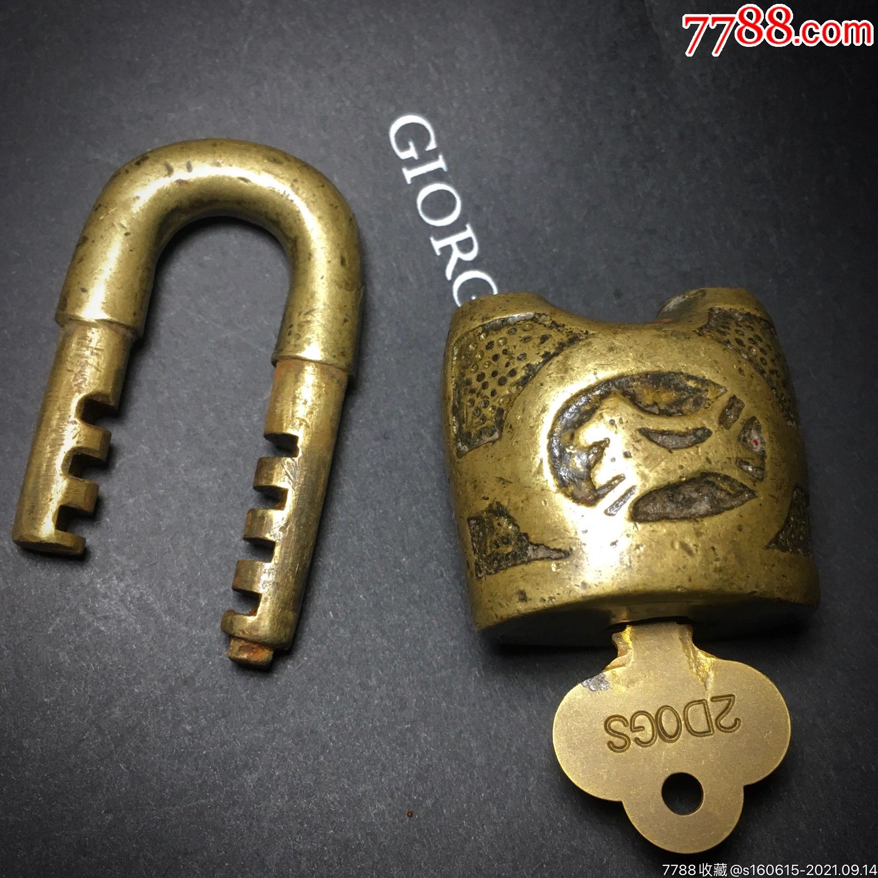 清代民国初年双狗老铜锁老挂锁水桶型厚重粗梁全铜锁老钥匙收藏杂件