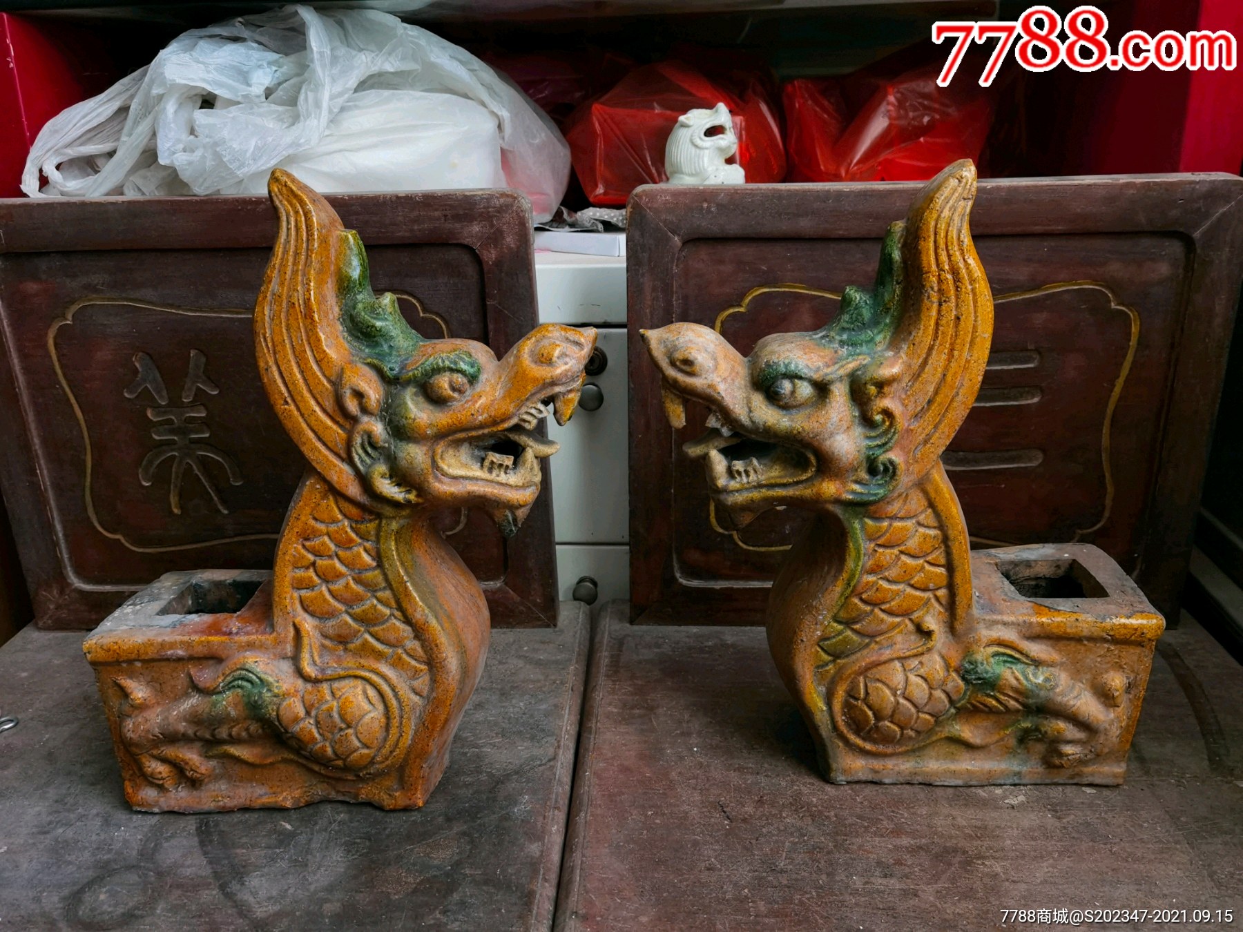 明代琉璃龙头脊饰一对高40全品难得厚重