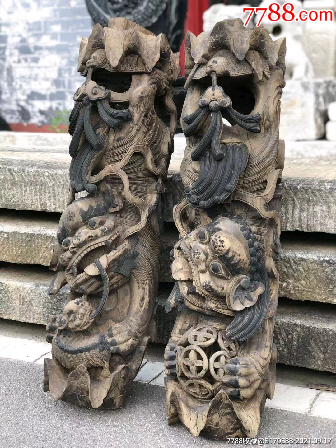 清代精品樟木雕狮子滚绣球牛腿一对高浮雕工艺工艺雕刻精美寓意好适合