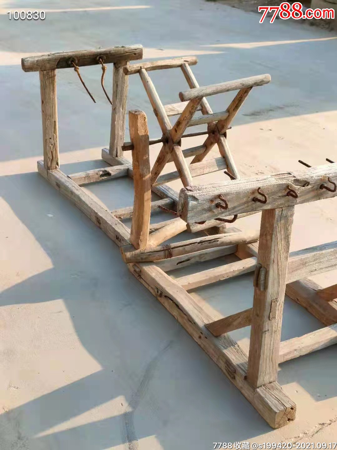 民俗精品,打麻绳机,品相如图,展馆装修装饰.