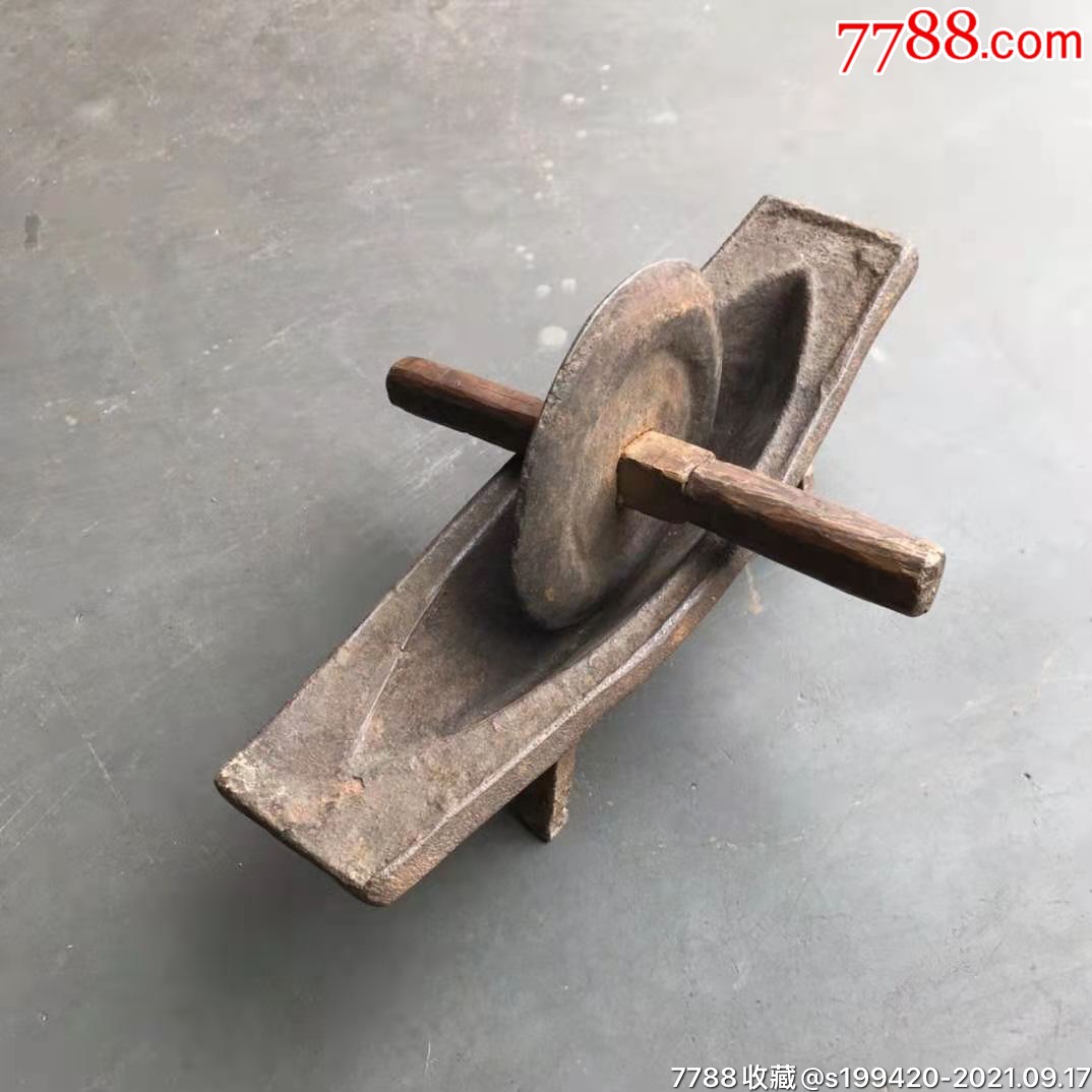 清代铁药捻.做工精细,小巧玲珑,完好无损,包老保真,展馆装修装饰.