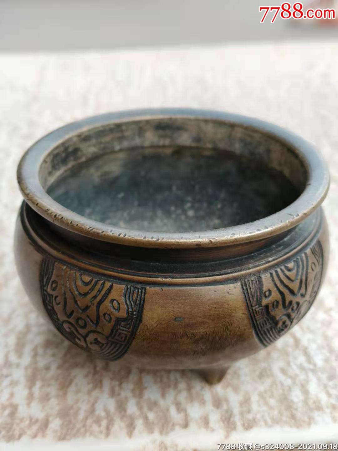 清代老香炉,使用痕迹明显,包真包老.