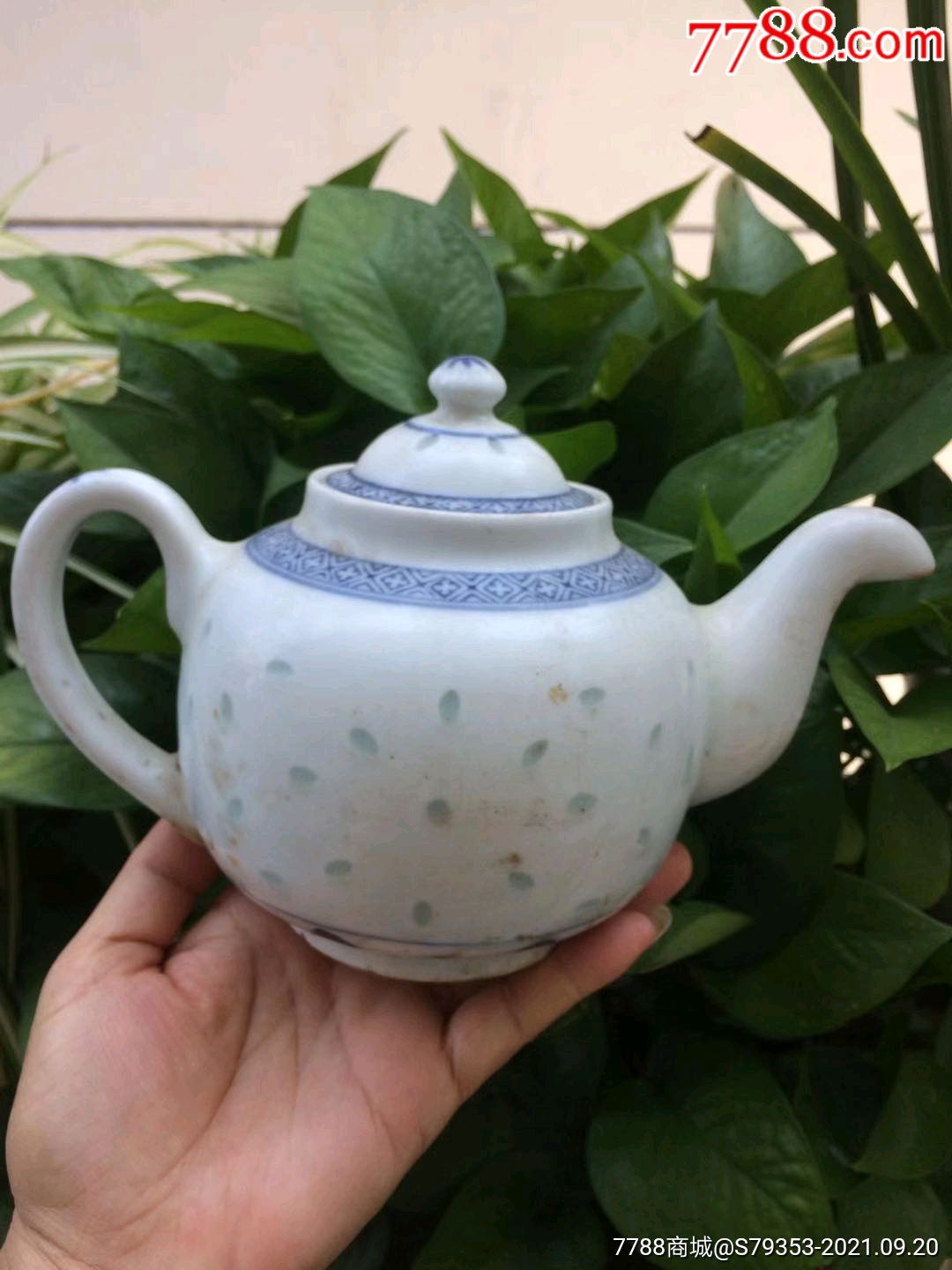 五六七景德镇玲珑瓷茶壶