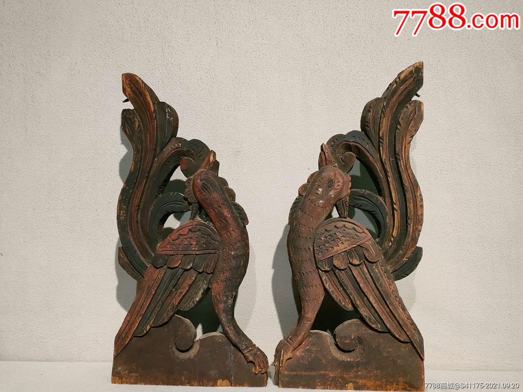 清代木雕凤凰一对形态威武雄壮保存完好茶室会馆案头摆放装饰
