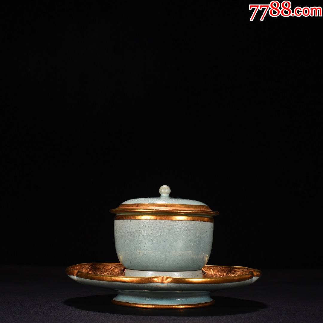 汝窑天青釉盖杯盏托錾刻镶嵌宝石高11厘米宽19厘米工艺品