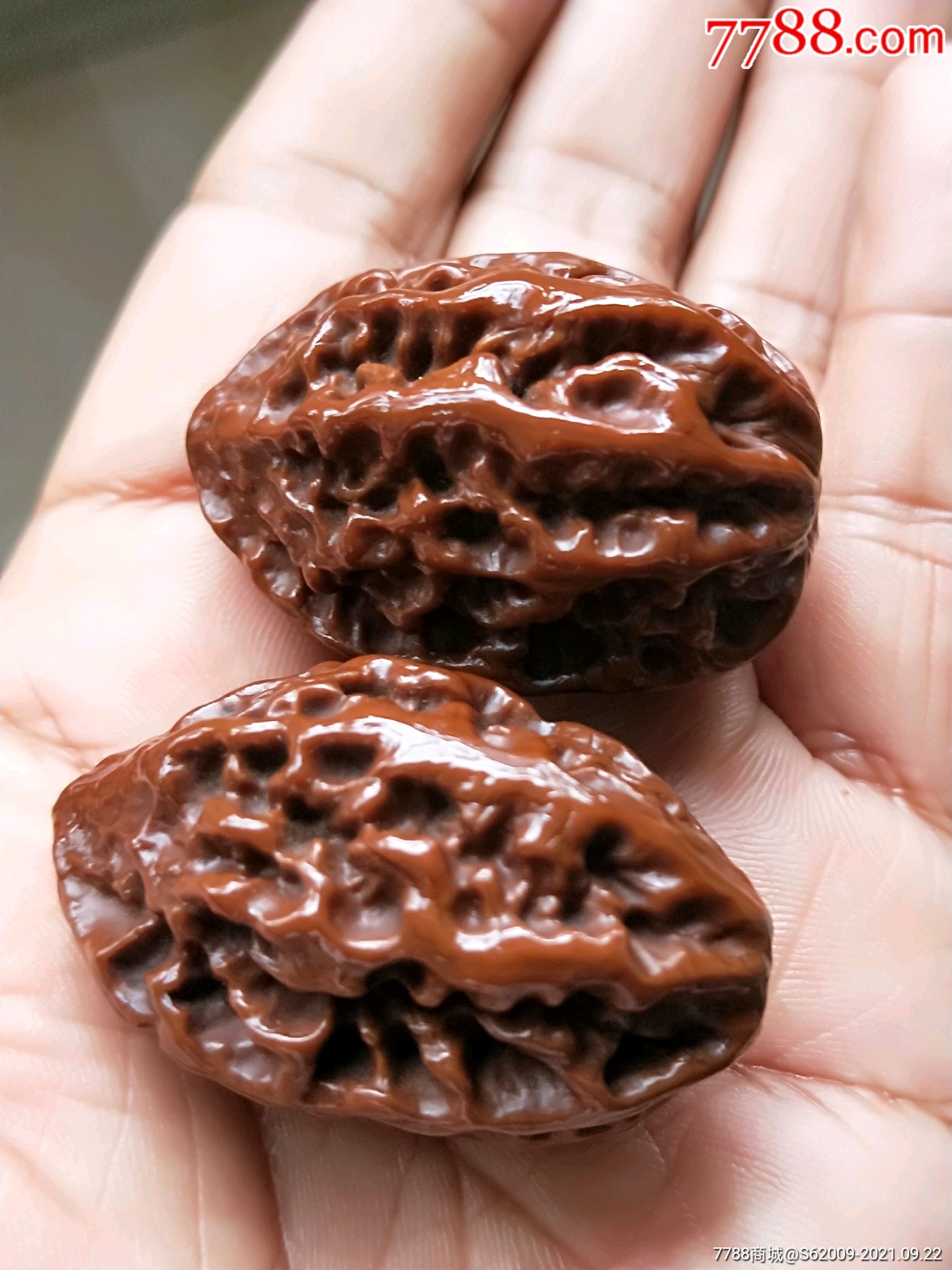 包浆红润全品老秋子核桃一对