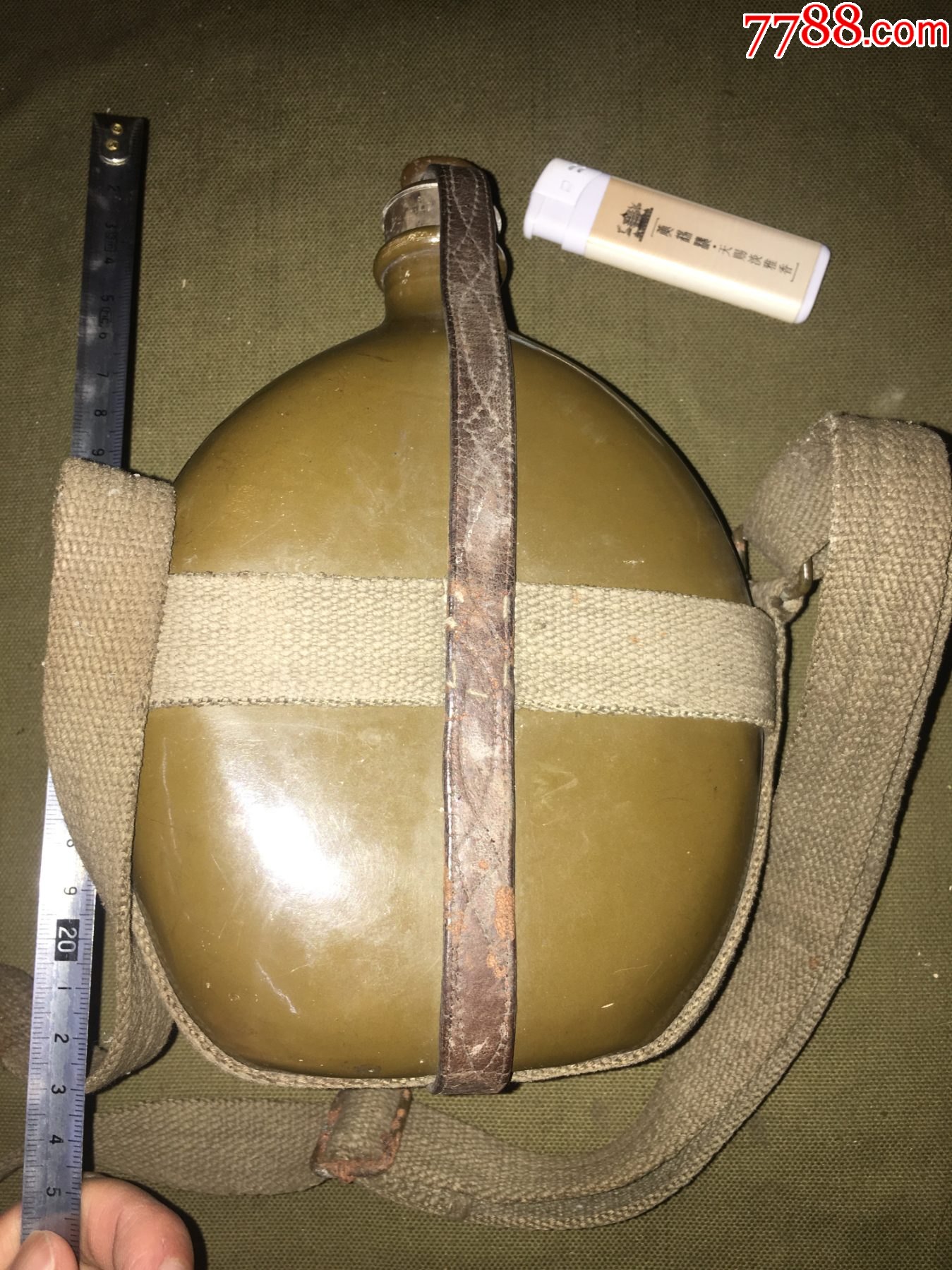 二战时期,日军将校水壶(原漆保存率高)