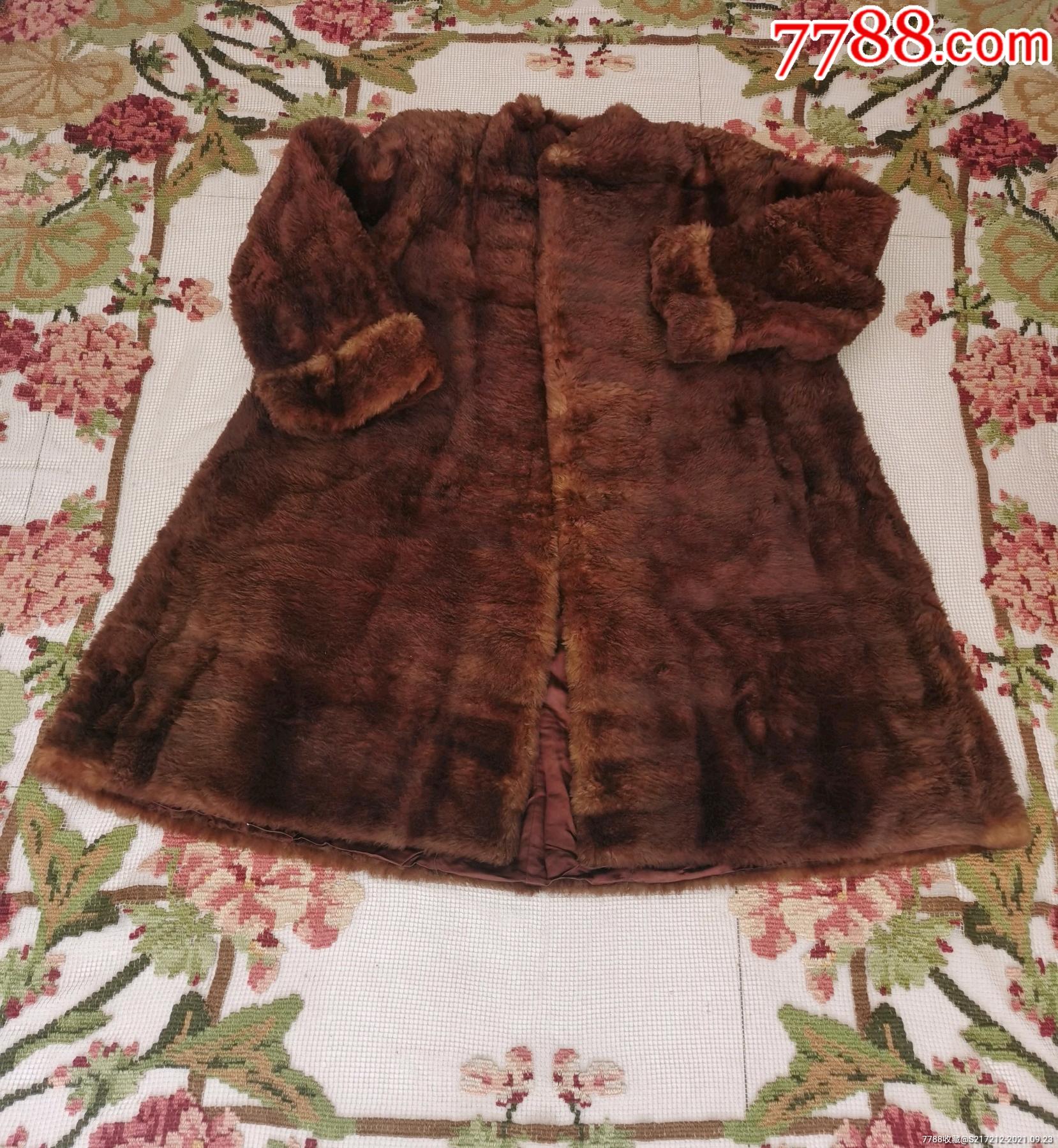 民国时期皮草垫肩式时尚摩登大衣