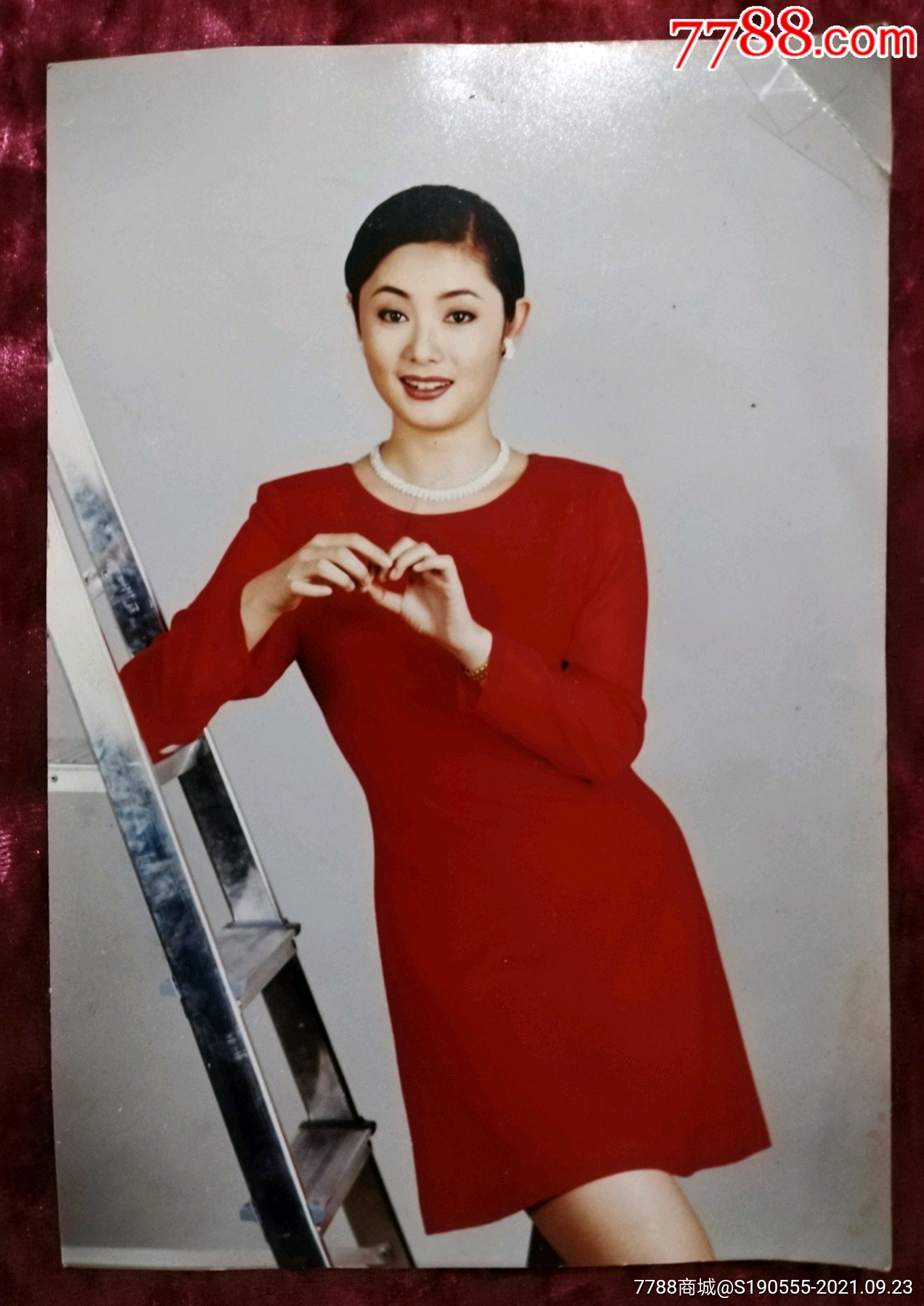 原版女明星老照片大尺寸197135cm