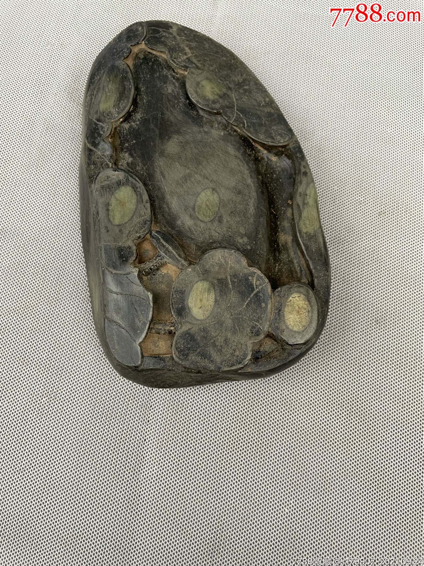 雕荷花多石眼老端砚