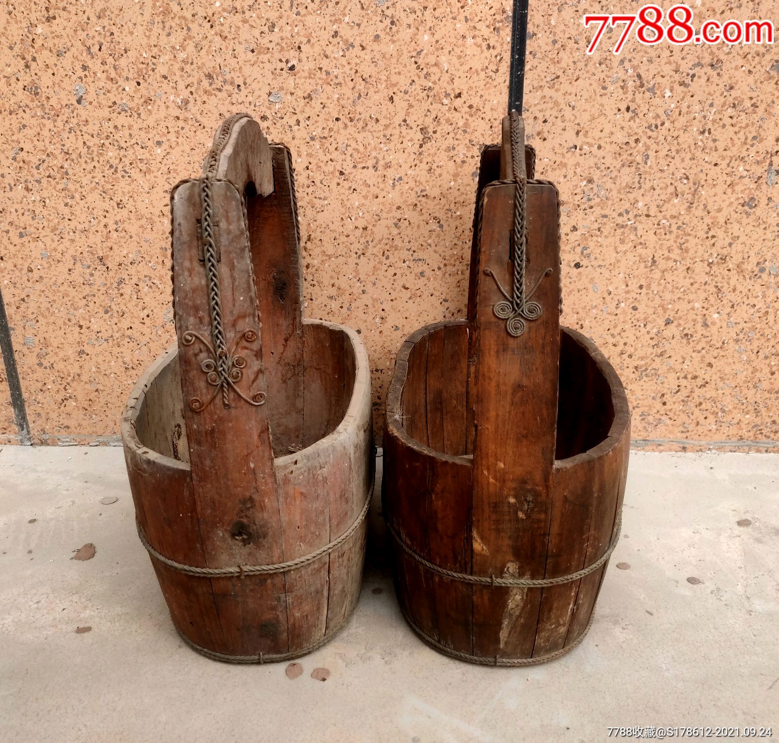 旧时代的柏木水桶做工精细品相一流尺寸如图