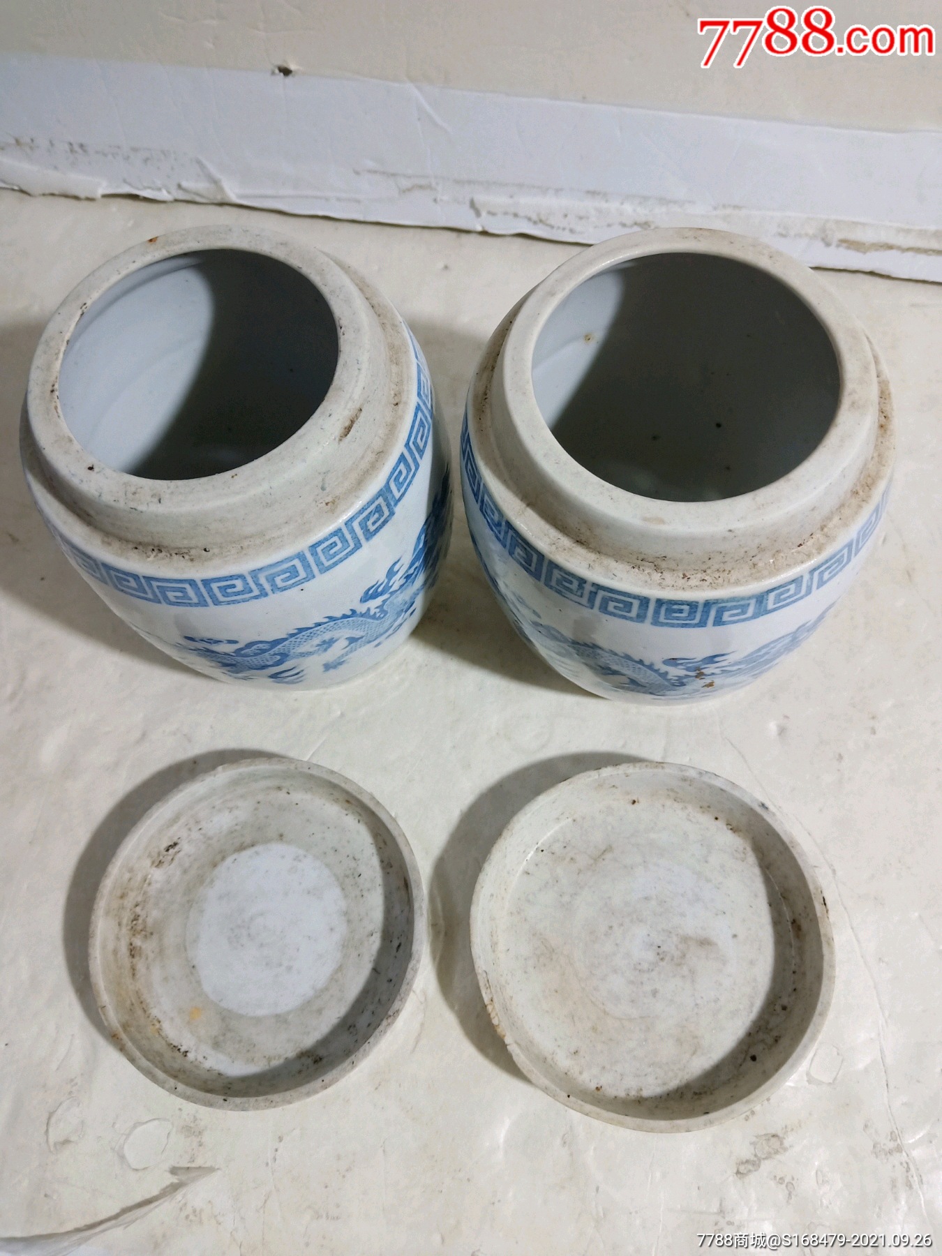 80年代胡玉美蚕豆酱青花罐一对(安徽潜山瓷厂)少见