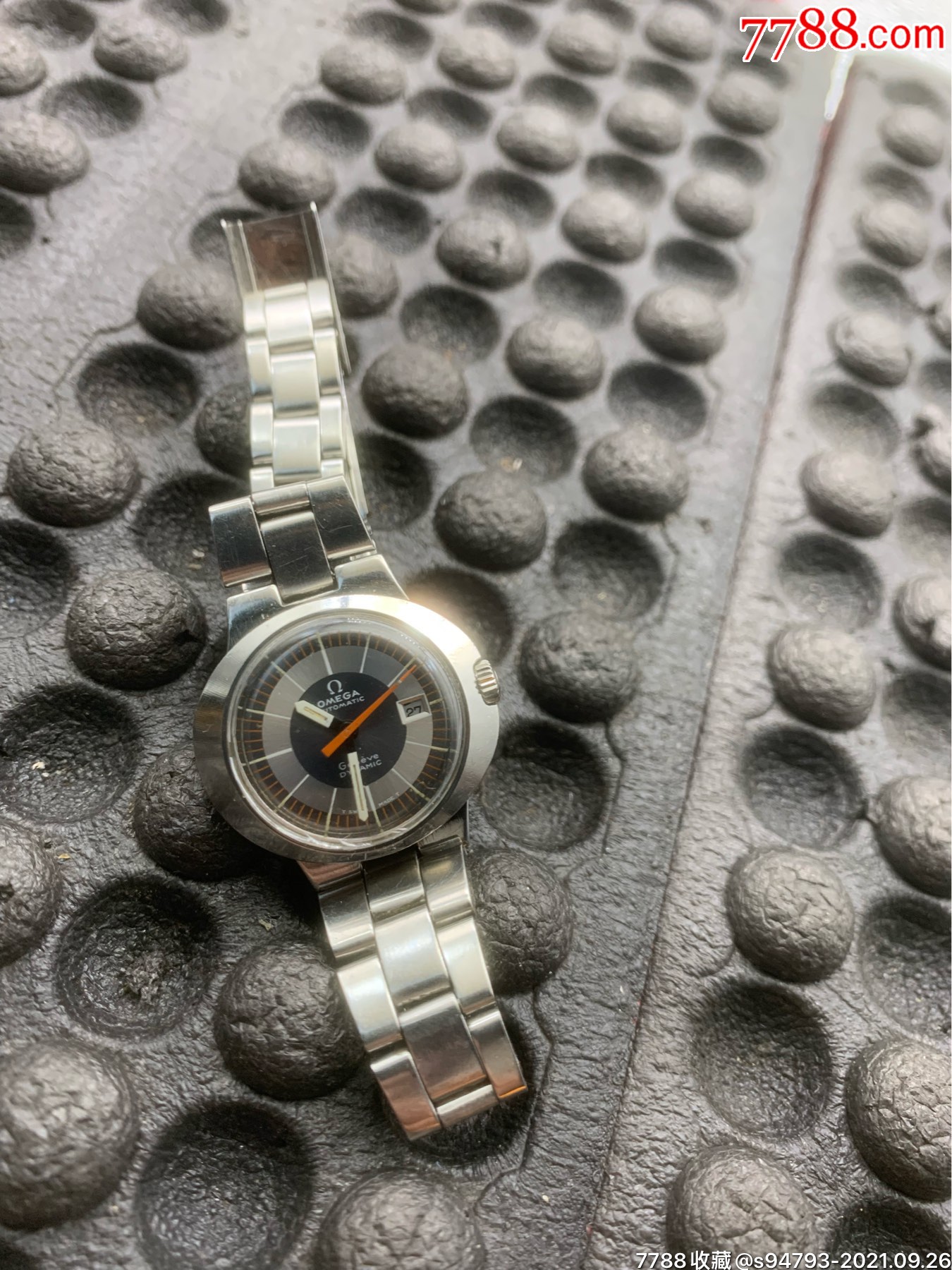 美品怪娃娃单历瑞士欧米茄日内瓦dynamic系列681女式自动机械表