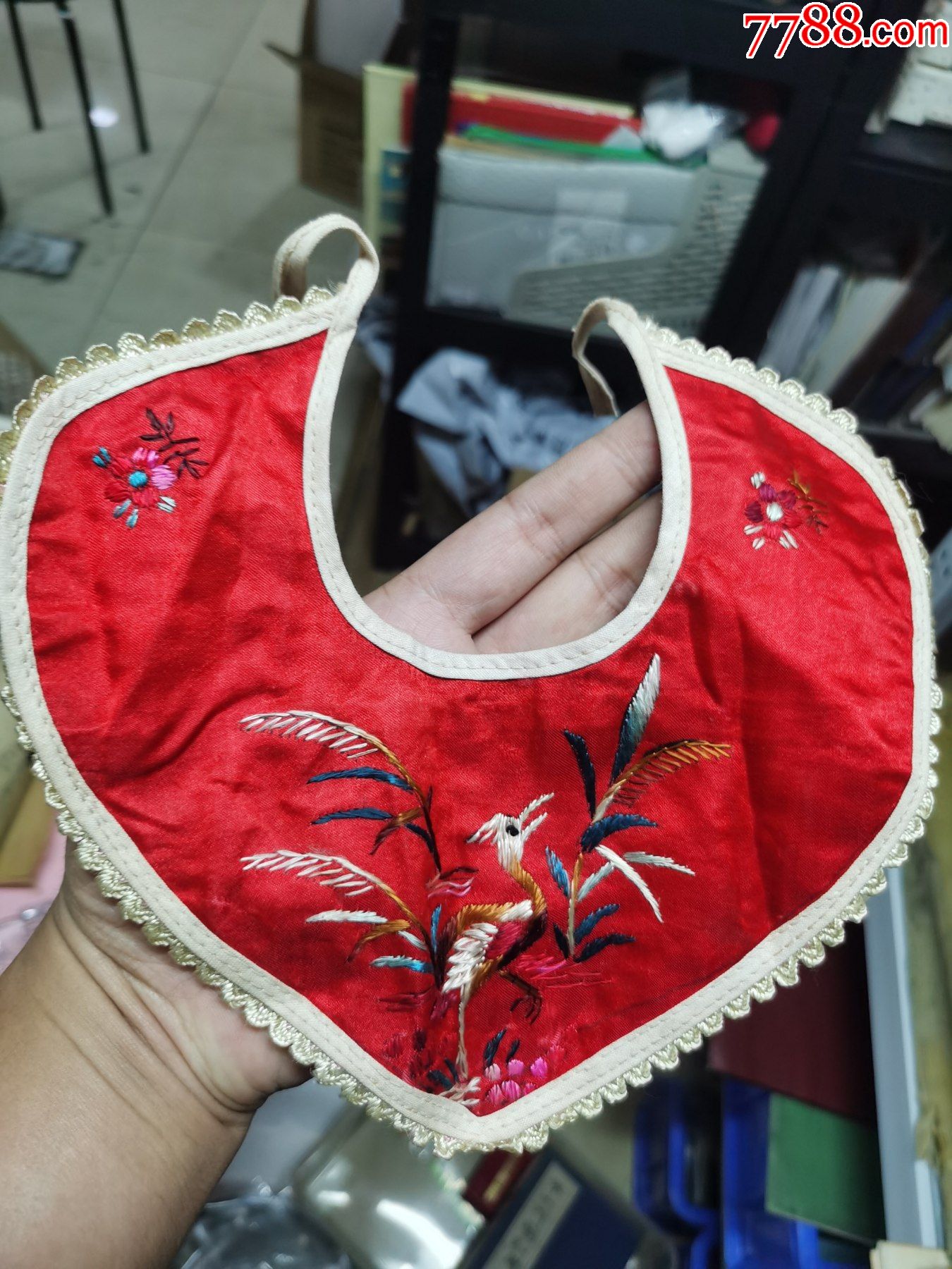 民国绣花儿童围脖