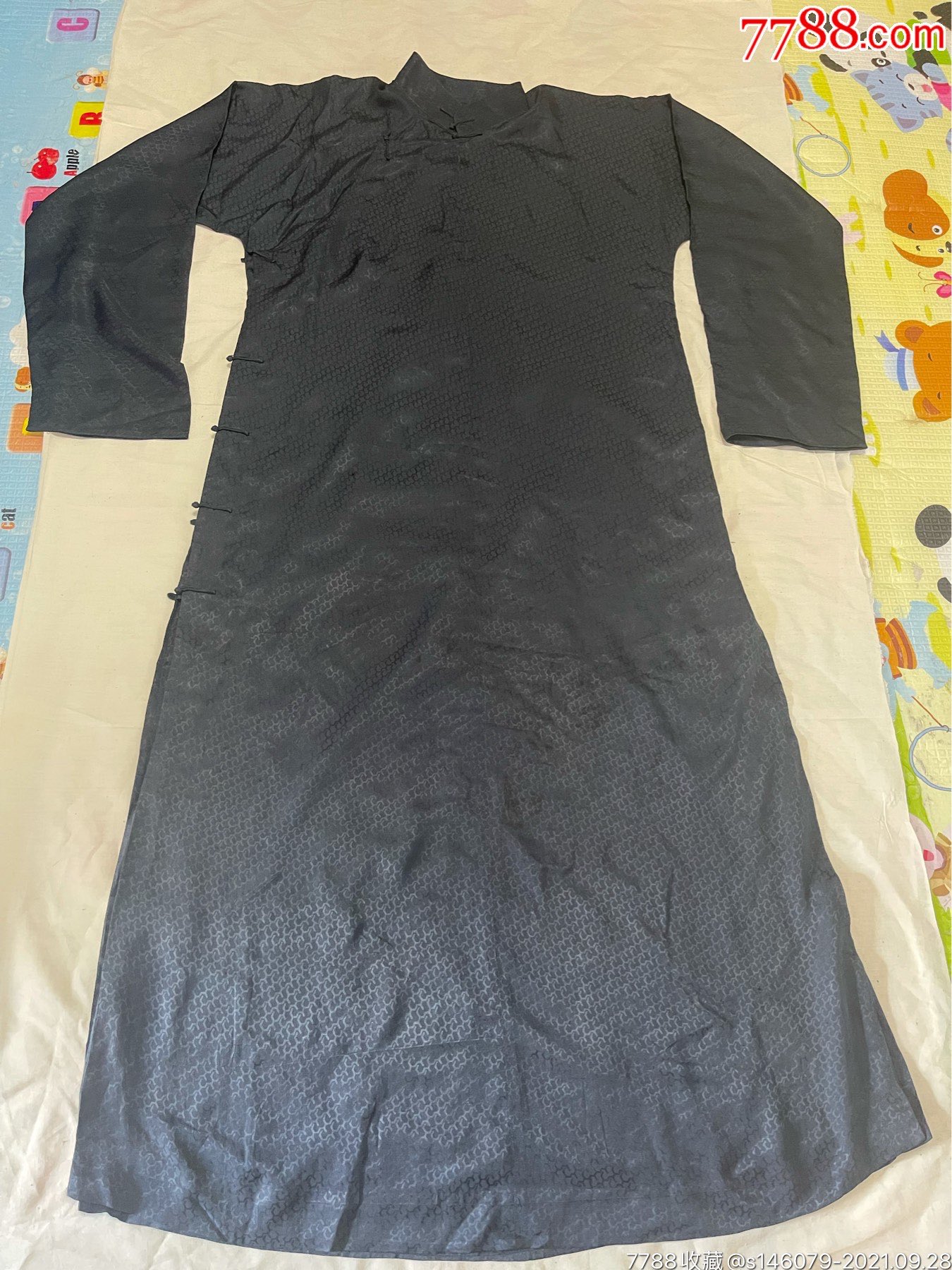 全新民国男式长袍