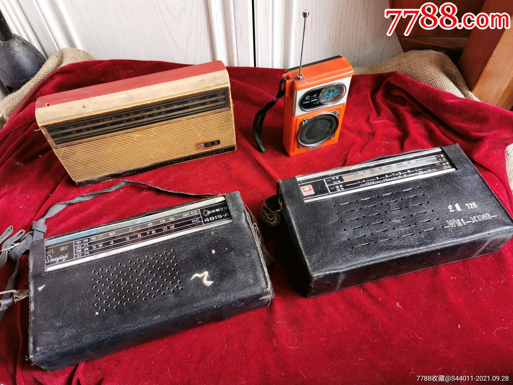 7080年代半导体收音机一组