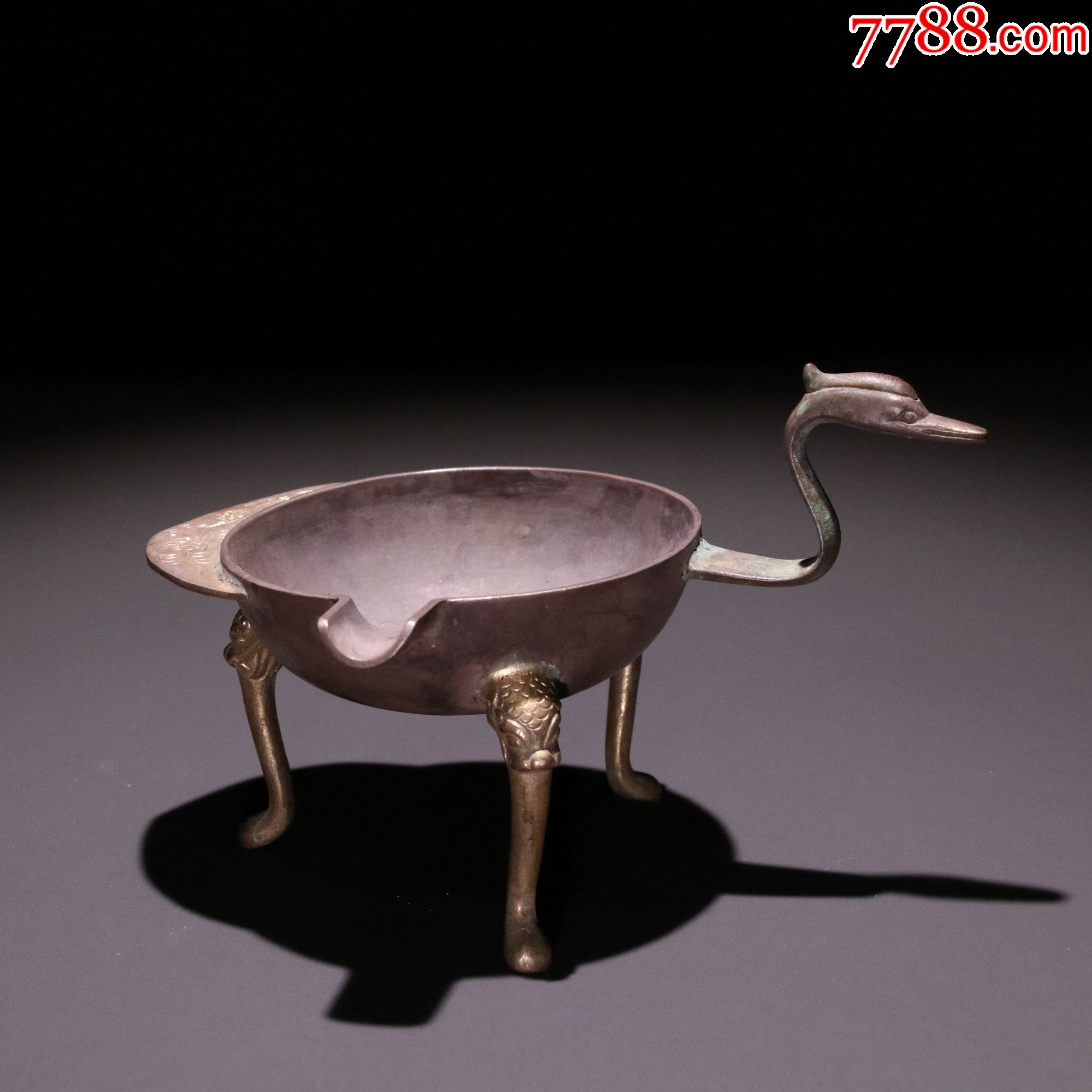 纯银鎏金凤耳三足酒具