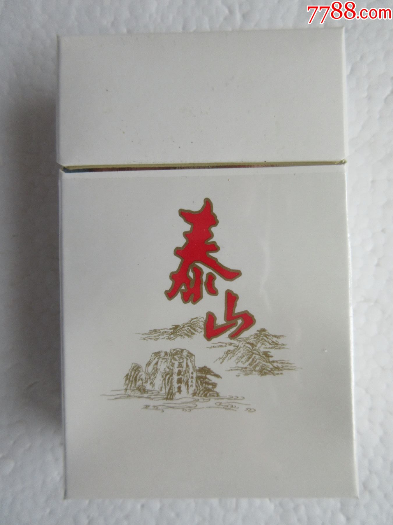 泰山烟硬包白盒图片