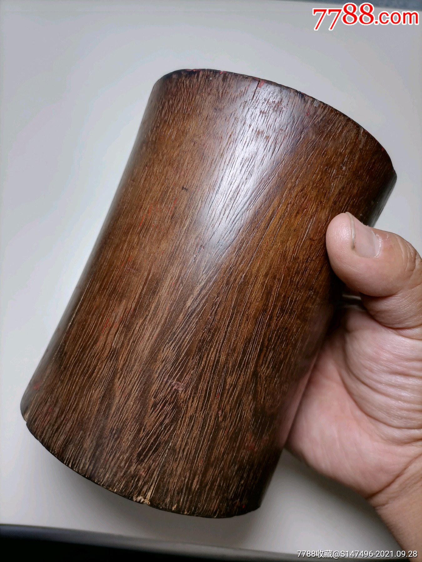 明代黄花梨笔筒