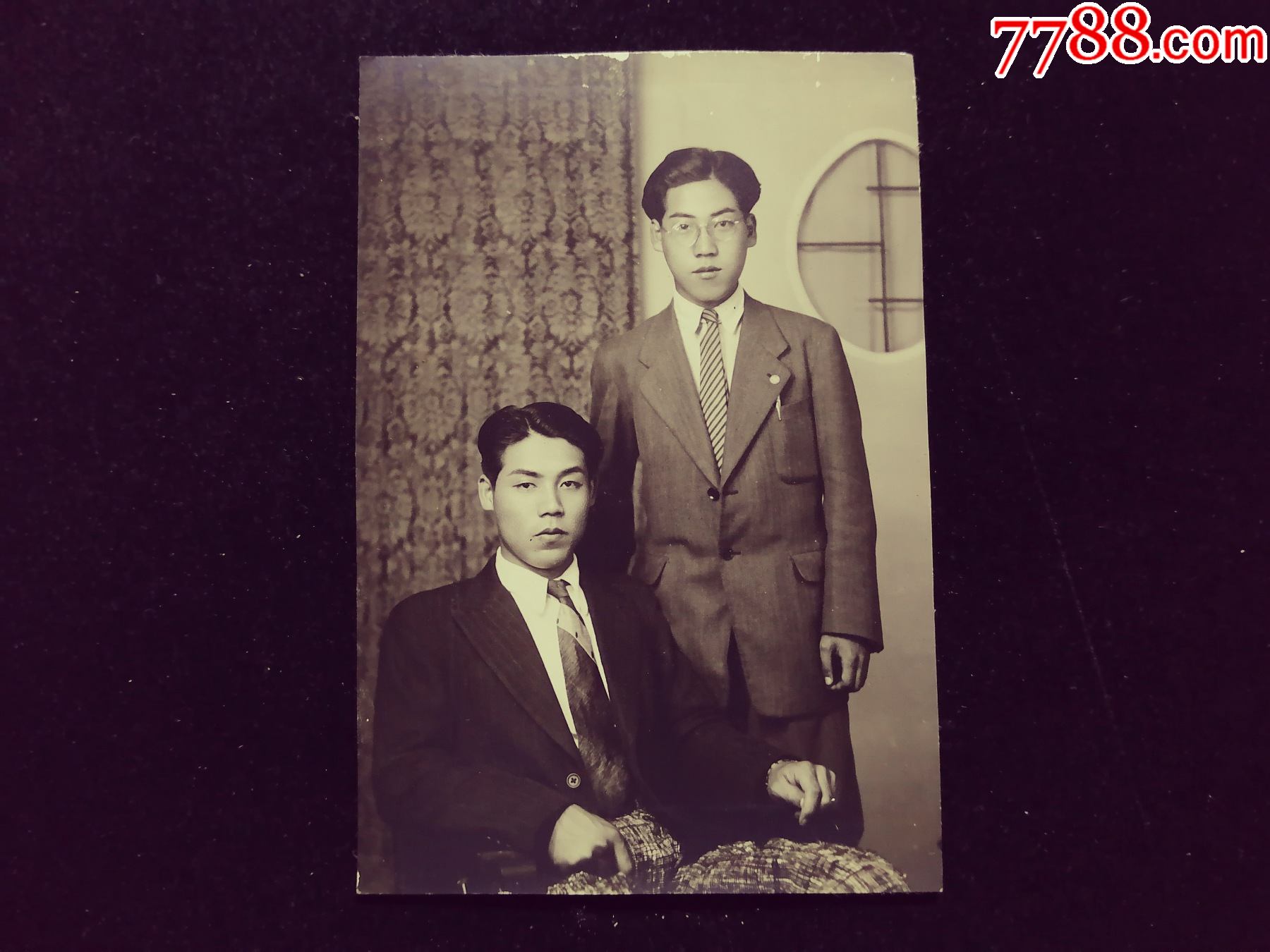 民国老照片西式服装的先生78厘米113厘米