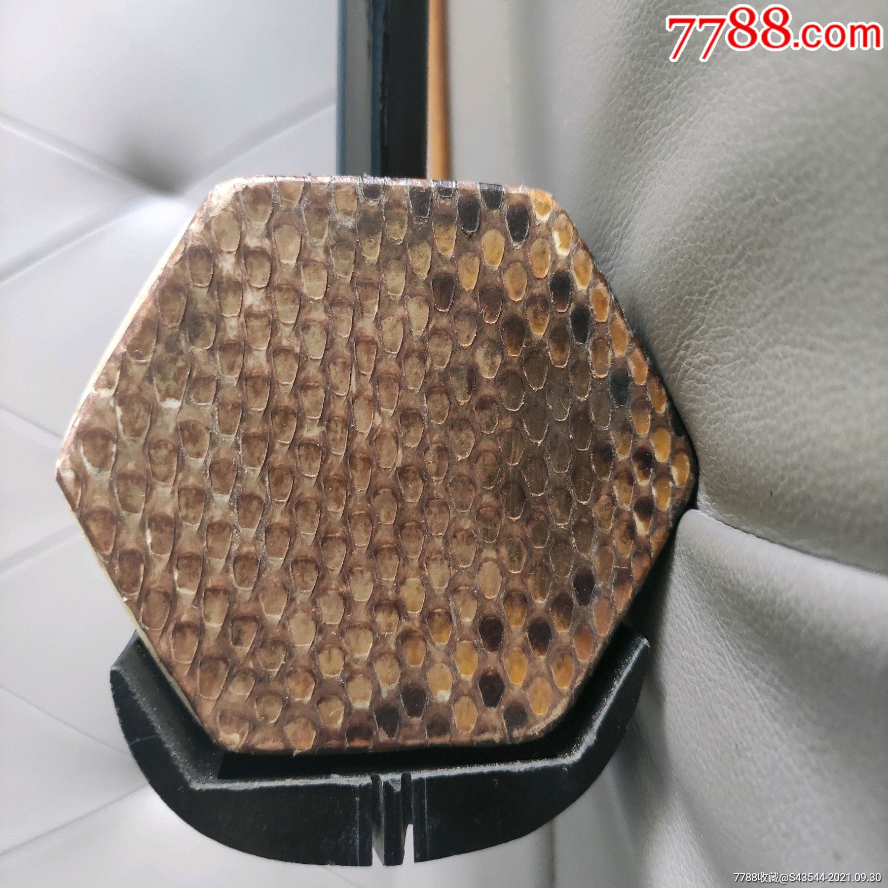 上海民族乐器一厂"牡丹牌〃422型二胡