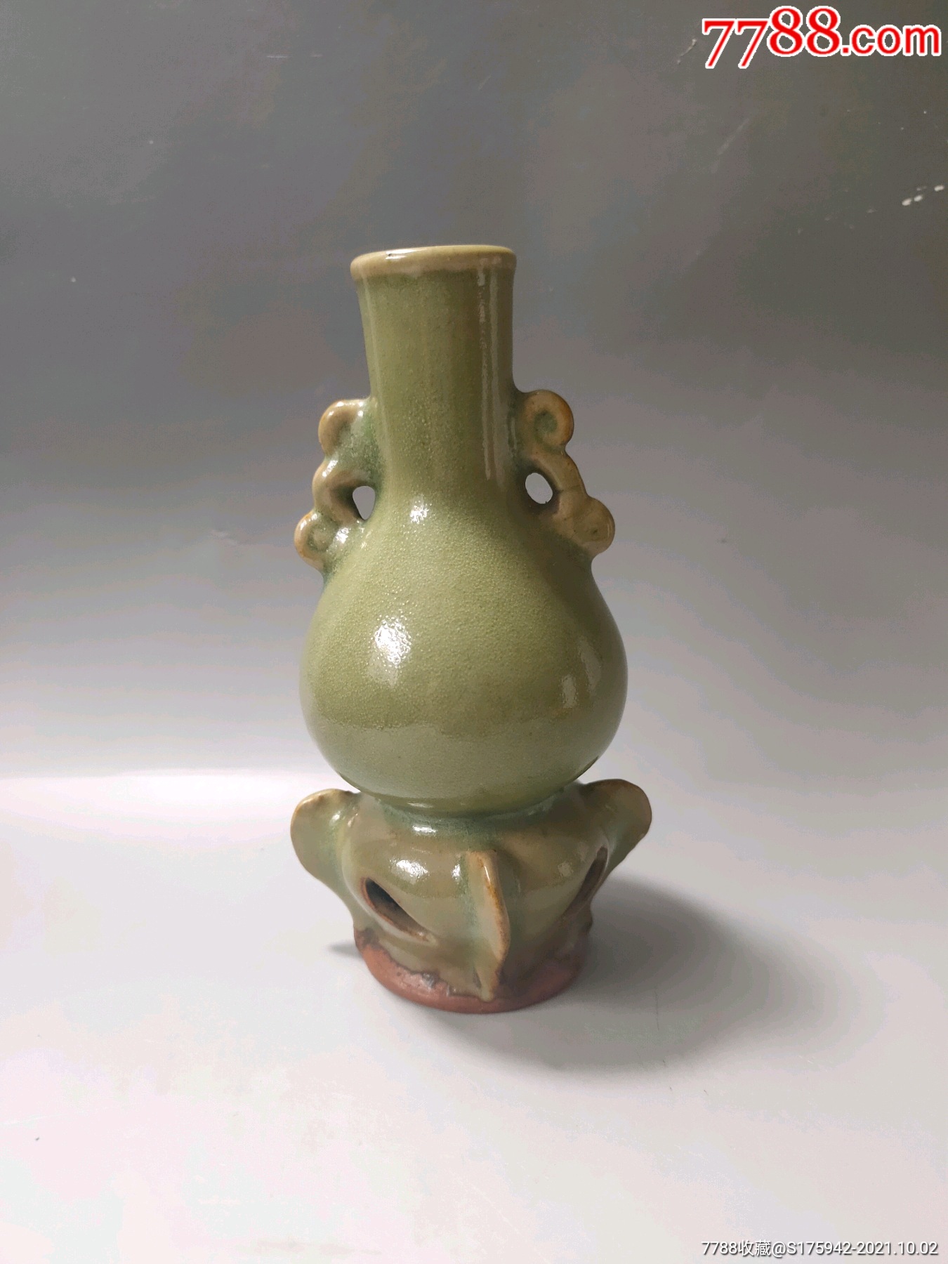 东沟窑青瓷连座瓶老瓷器
