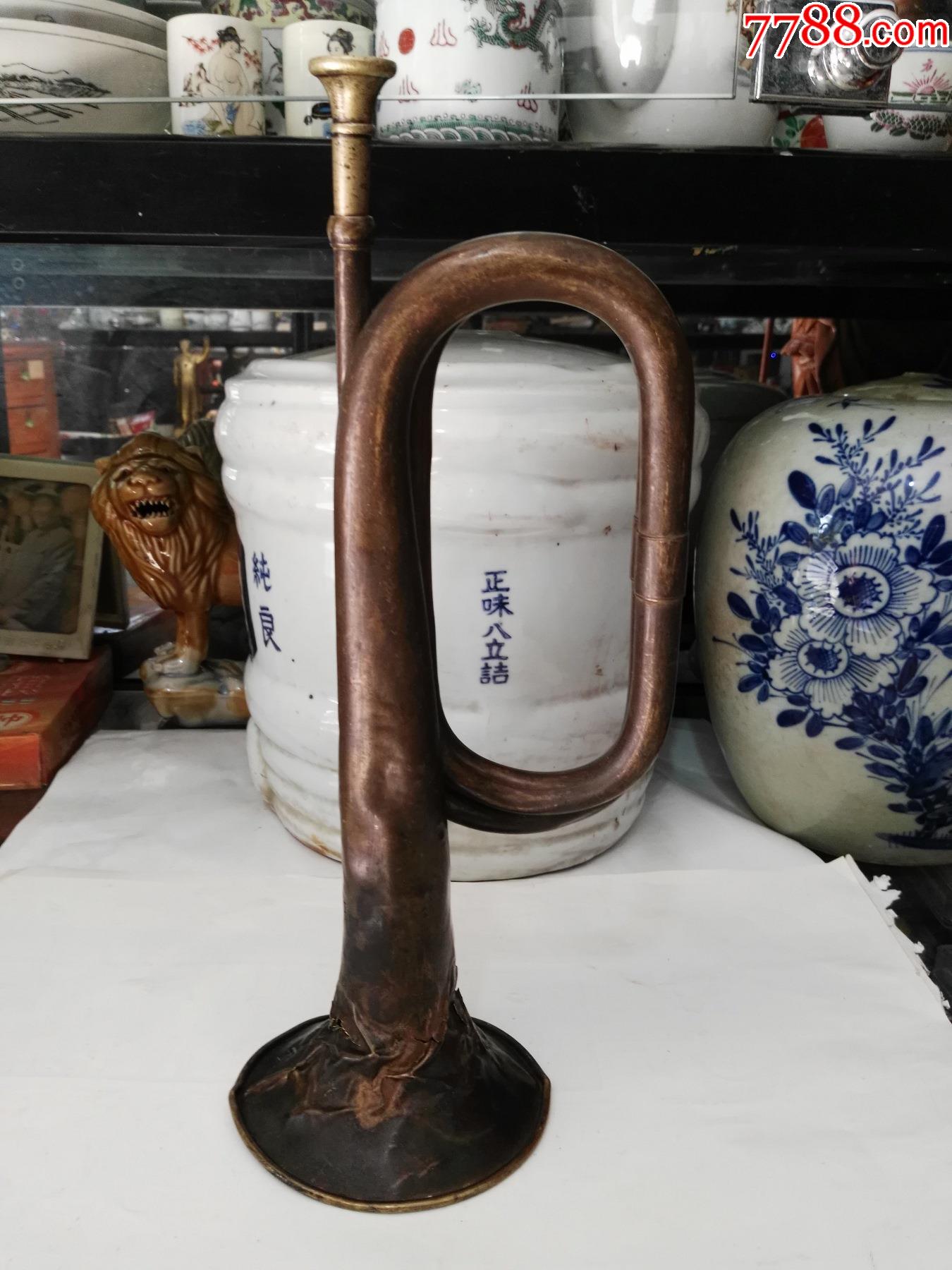 抗战遗物冲锋小号一把(有英文字)虽经风雨飘摇多年,声音非常洪亮
