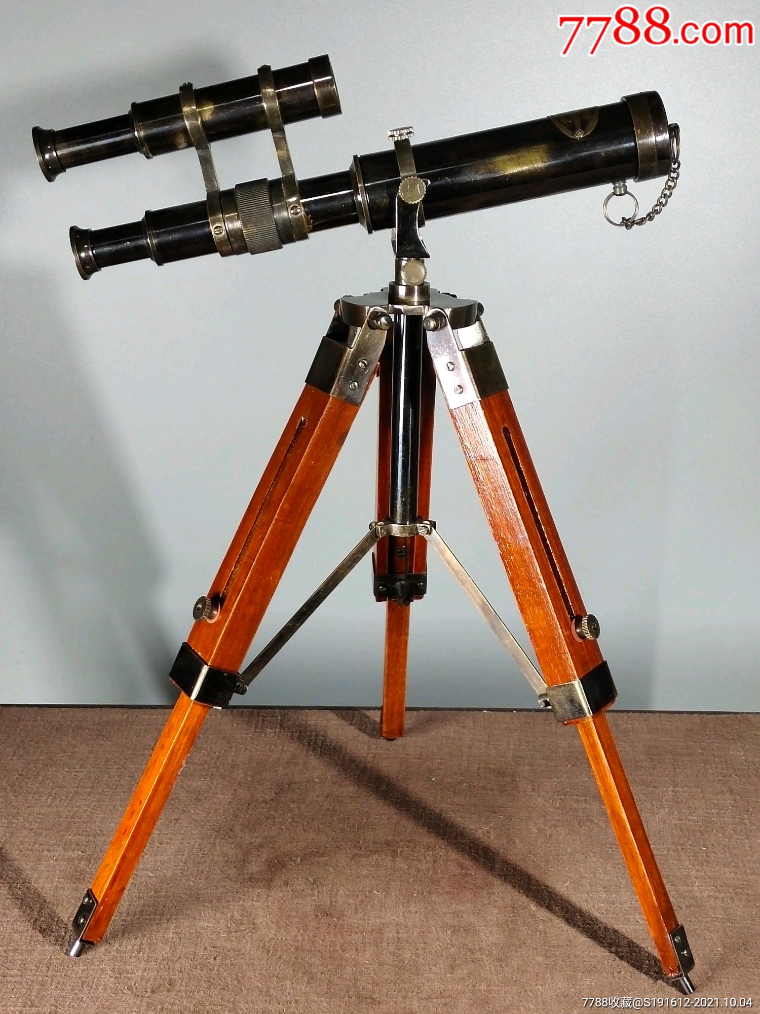 5品99缩式单筒高倍望远镜￥9807.5品99珍藏篆刻家吴