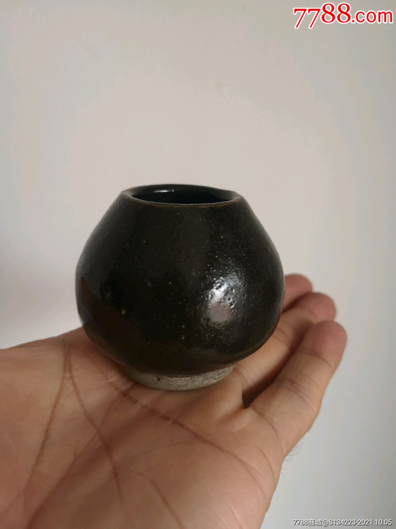 明或更早鸡心罐