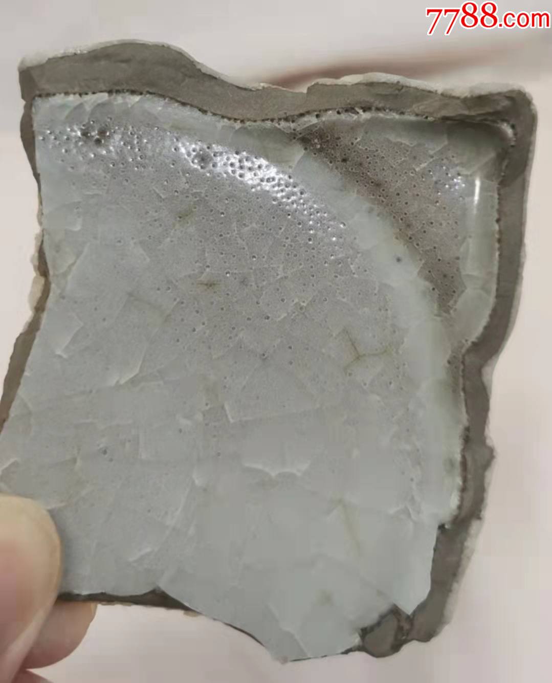 南宋官窑月白釉琮式瓶底部瓷片h