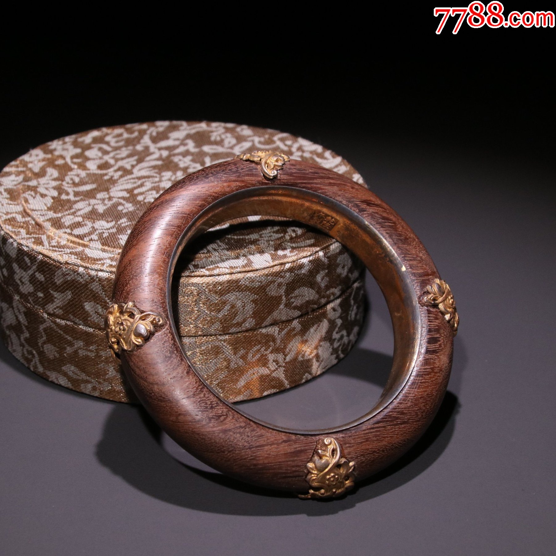 沉香包银鎏金手镯