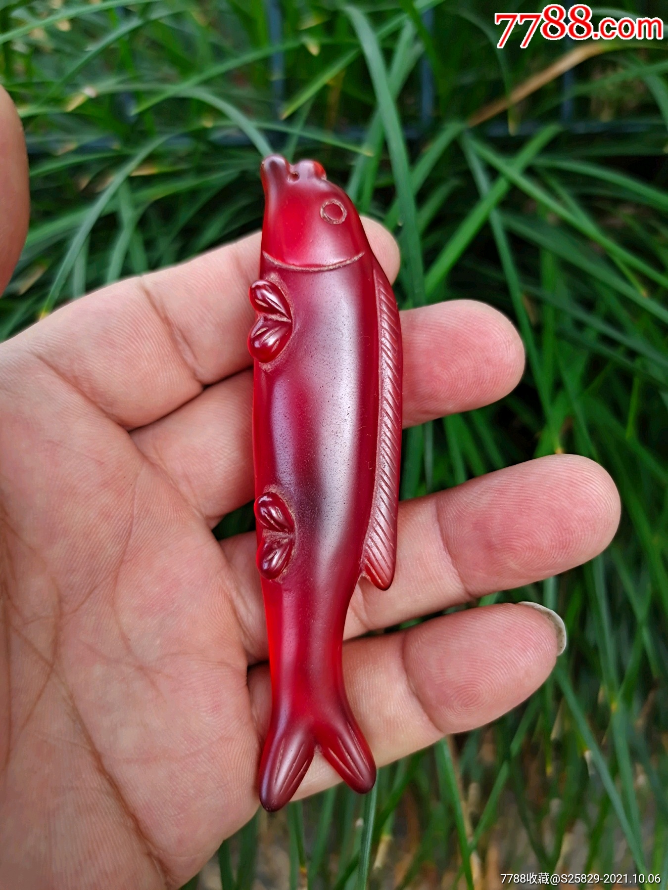 旧藏红宝石锆石鱼