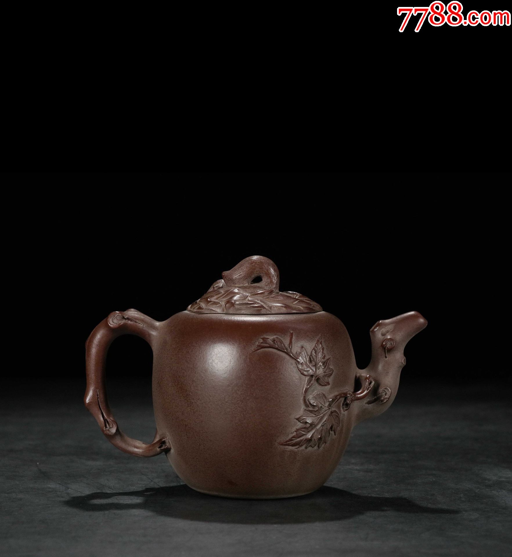 【歷代壺藝】【金鼎商标,桂林】款松鼠葡萄壶_紫砂壶_第2张_7788陶器