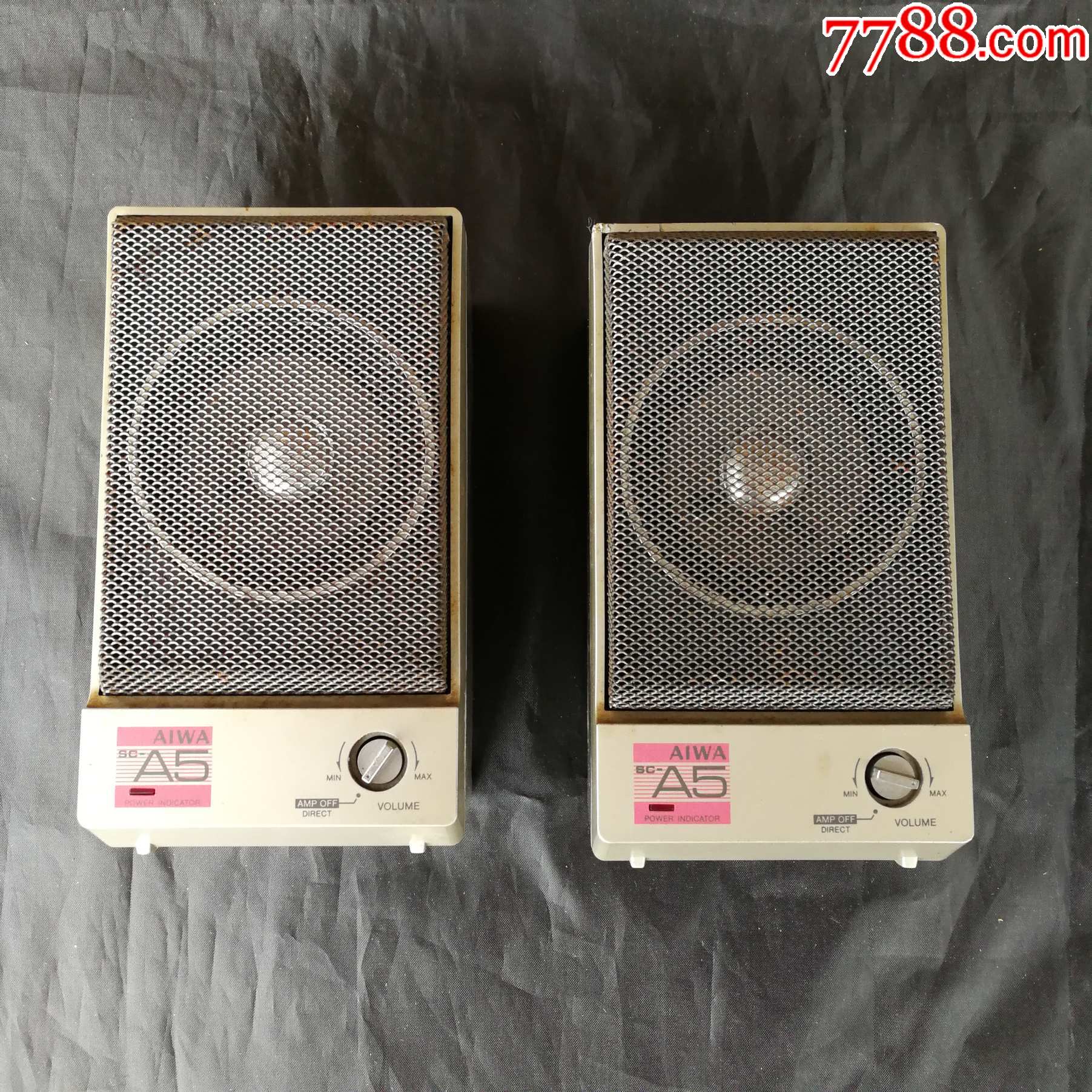 爱华小音箱一对