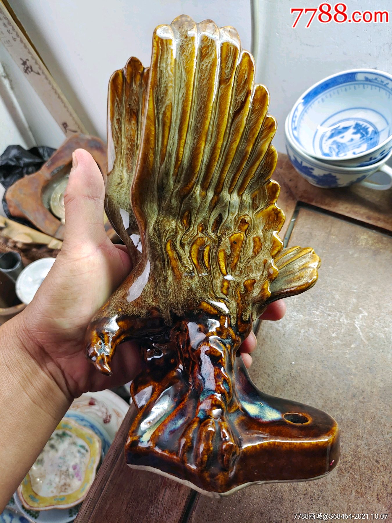 八十年代高235厘米流釉窑变展翅落地老鹰造型书桌摆件一件