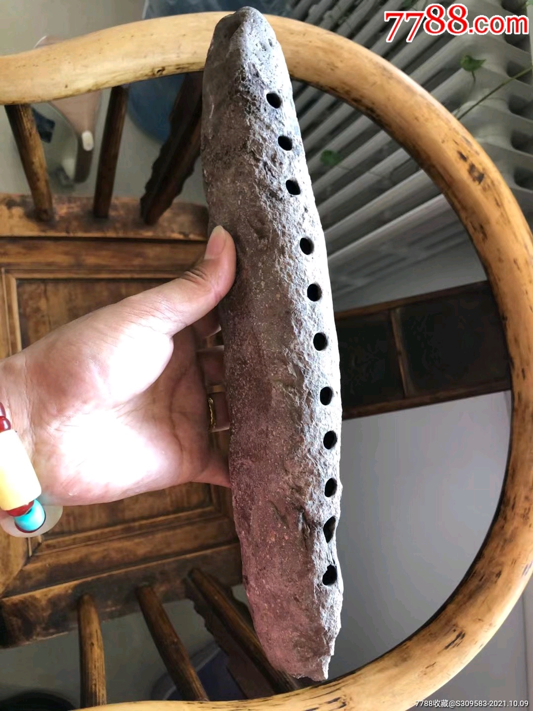 八千年兴隆洼文化石乐器笛子