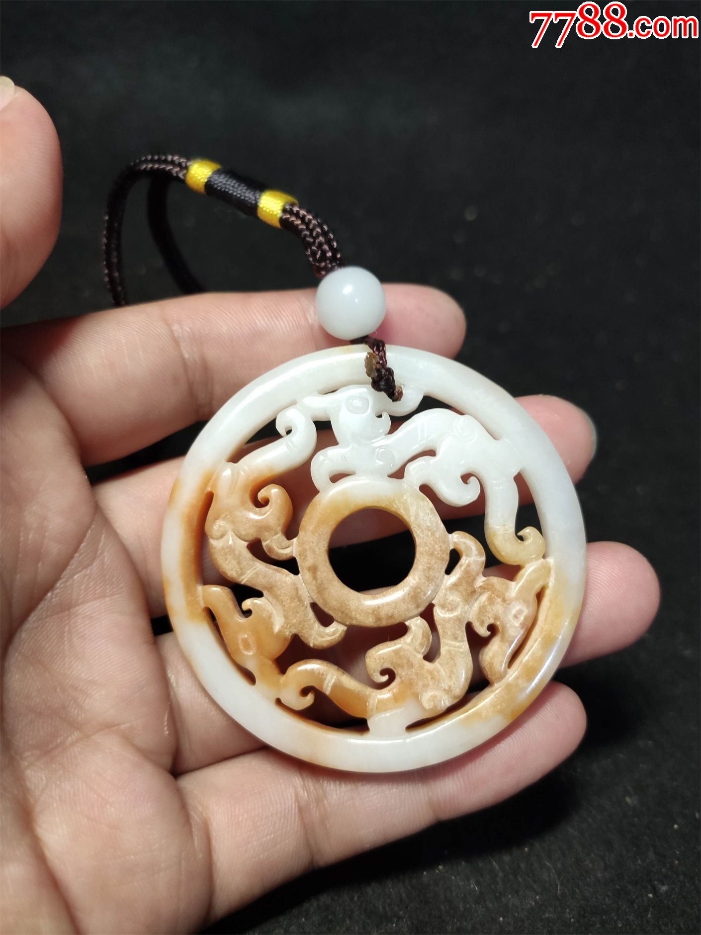 和田玉镂空玉璧