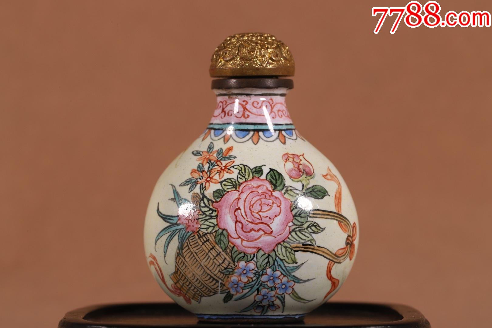 旧藏铜胎画珐琅花开富贵鼻烟壶