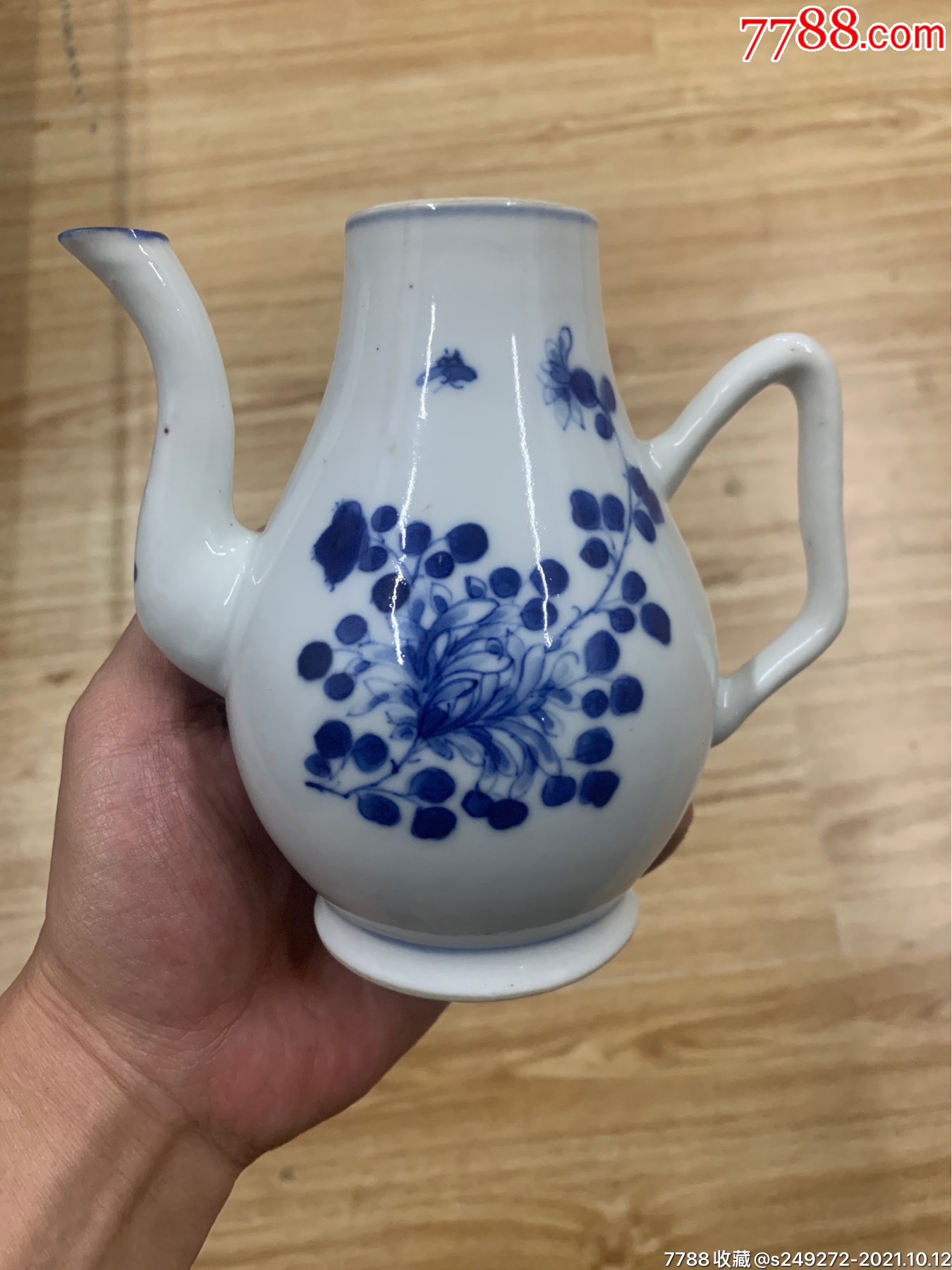 明代青花梨式壶