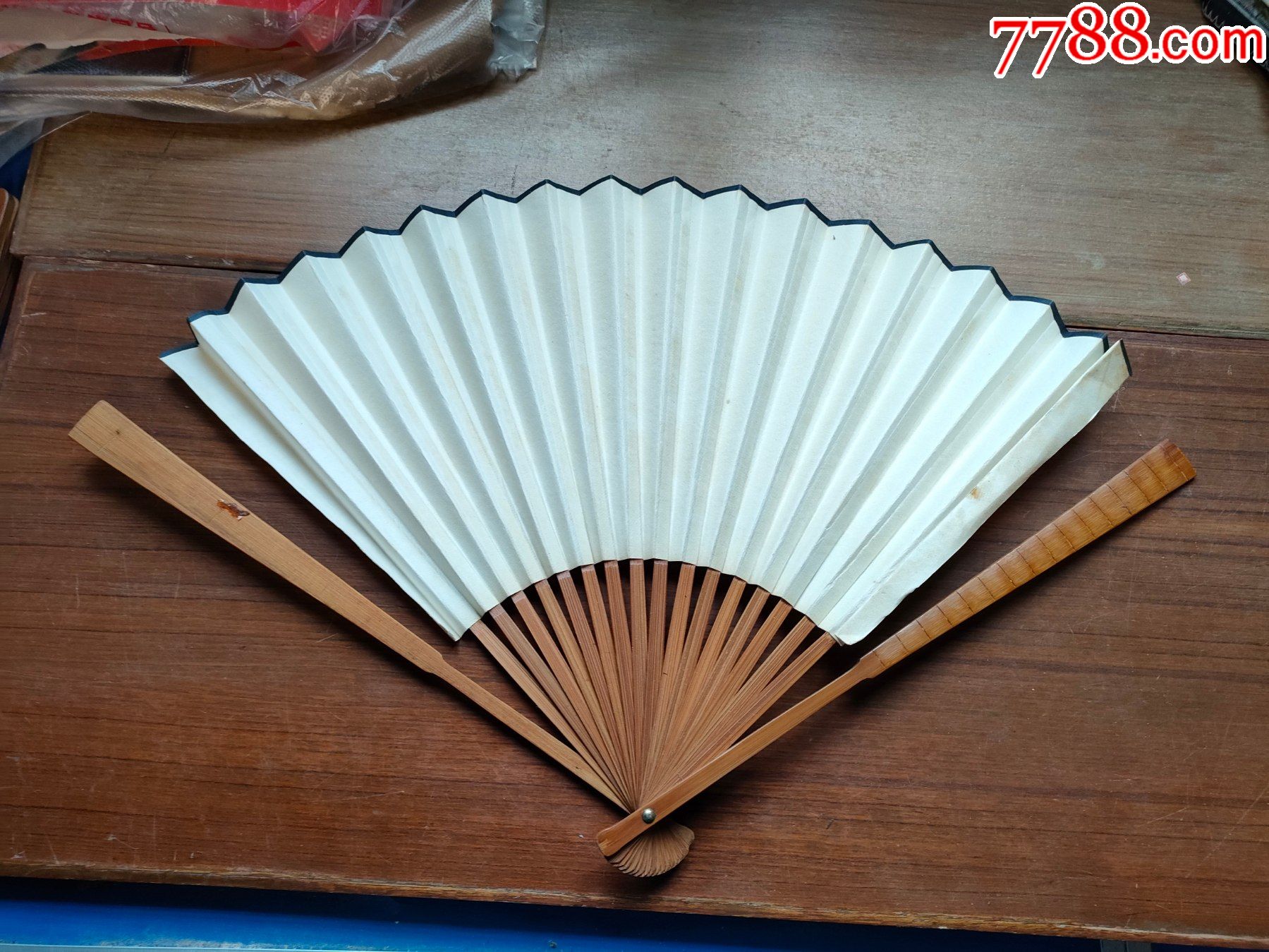 上海王星记扇庄(折扇长约30cm)