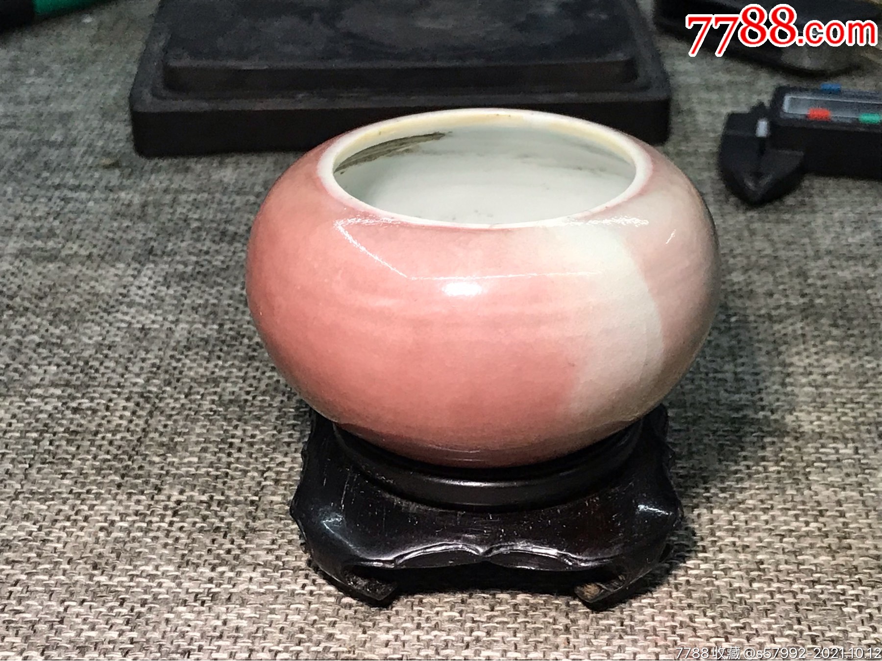 康熙豇豆红水盂