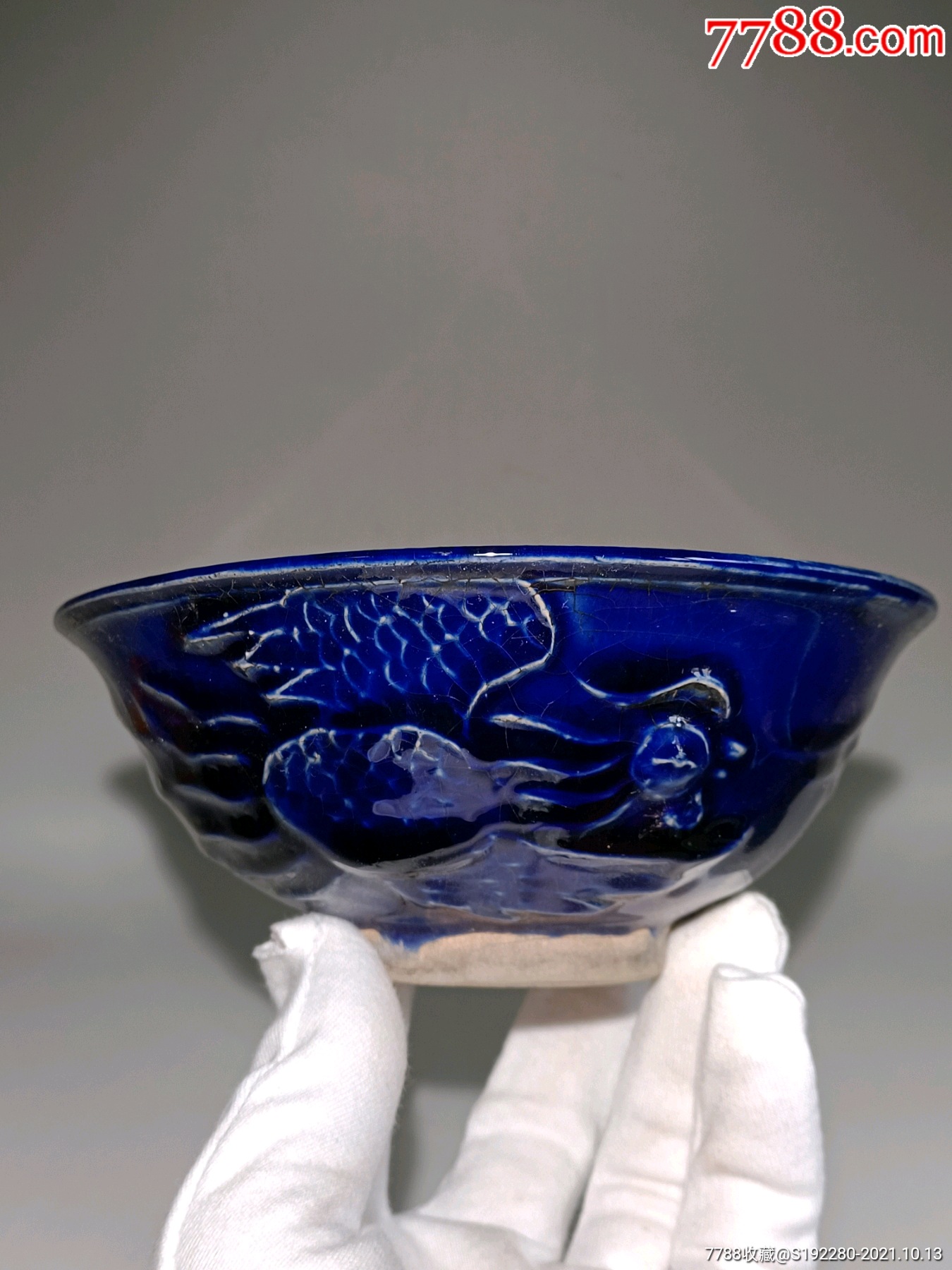 单色釉霁蓝釉凤纹碗工艺品