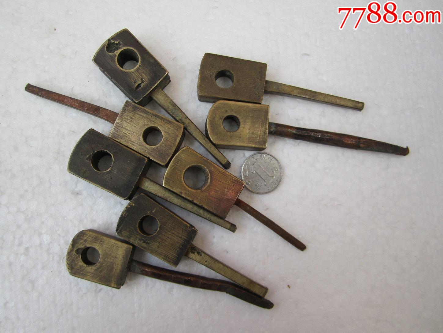 老箱柜门上的铜配件8个