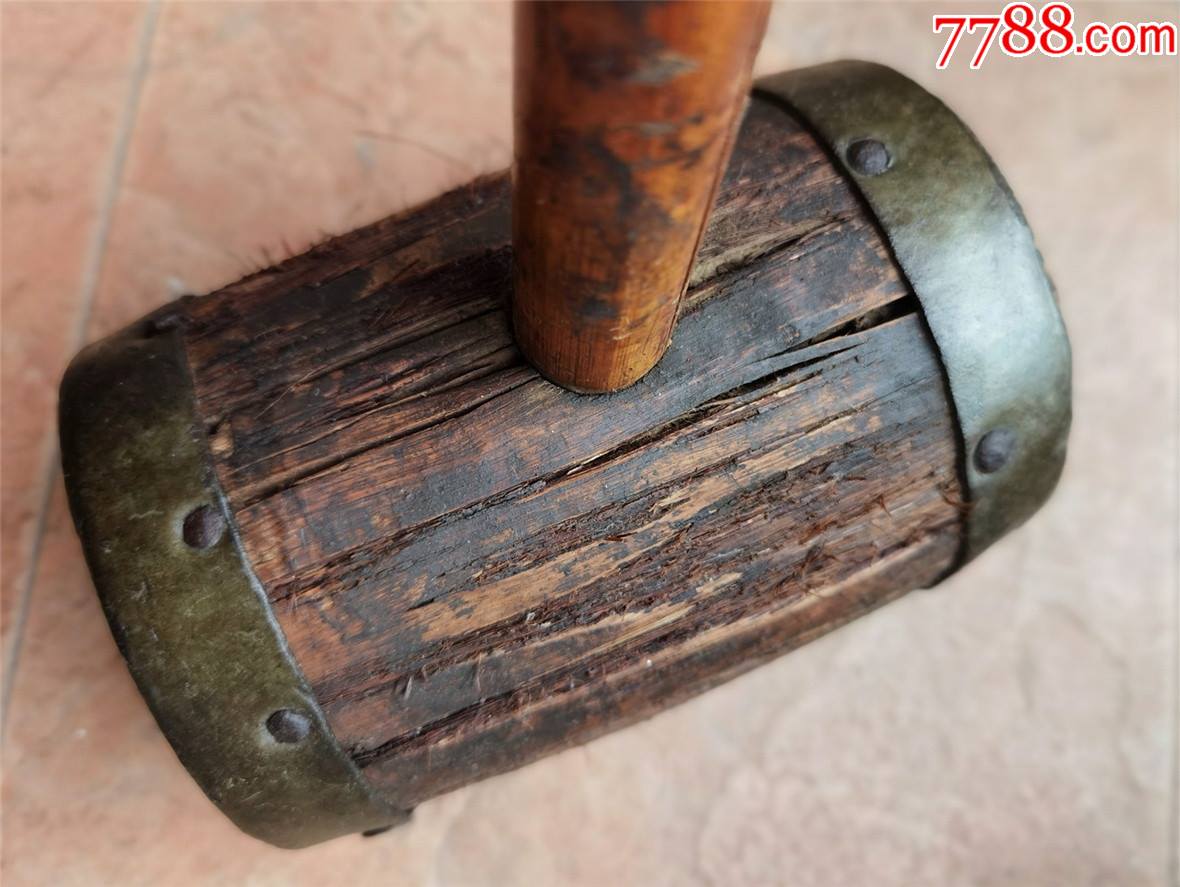 怀旧收藏2110民国边疆手工制竹柄双面包铁木质大锤109cm18kg