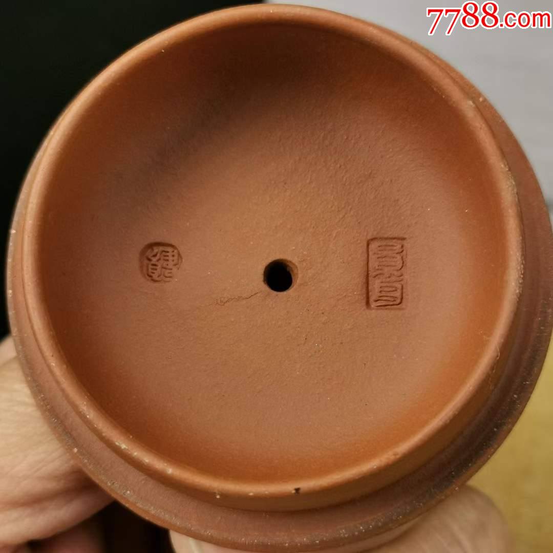 旧藏名家(顾景舟)大师纯手工制作,大红袍竹子老紫砂壶一把,造型独特