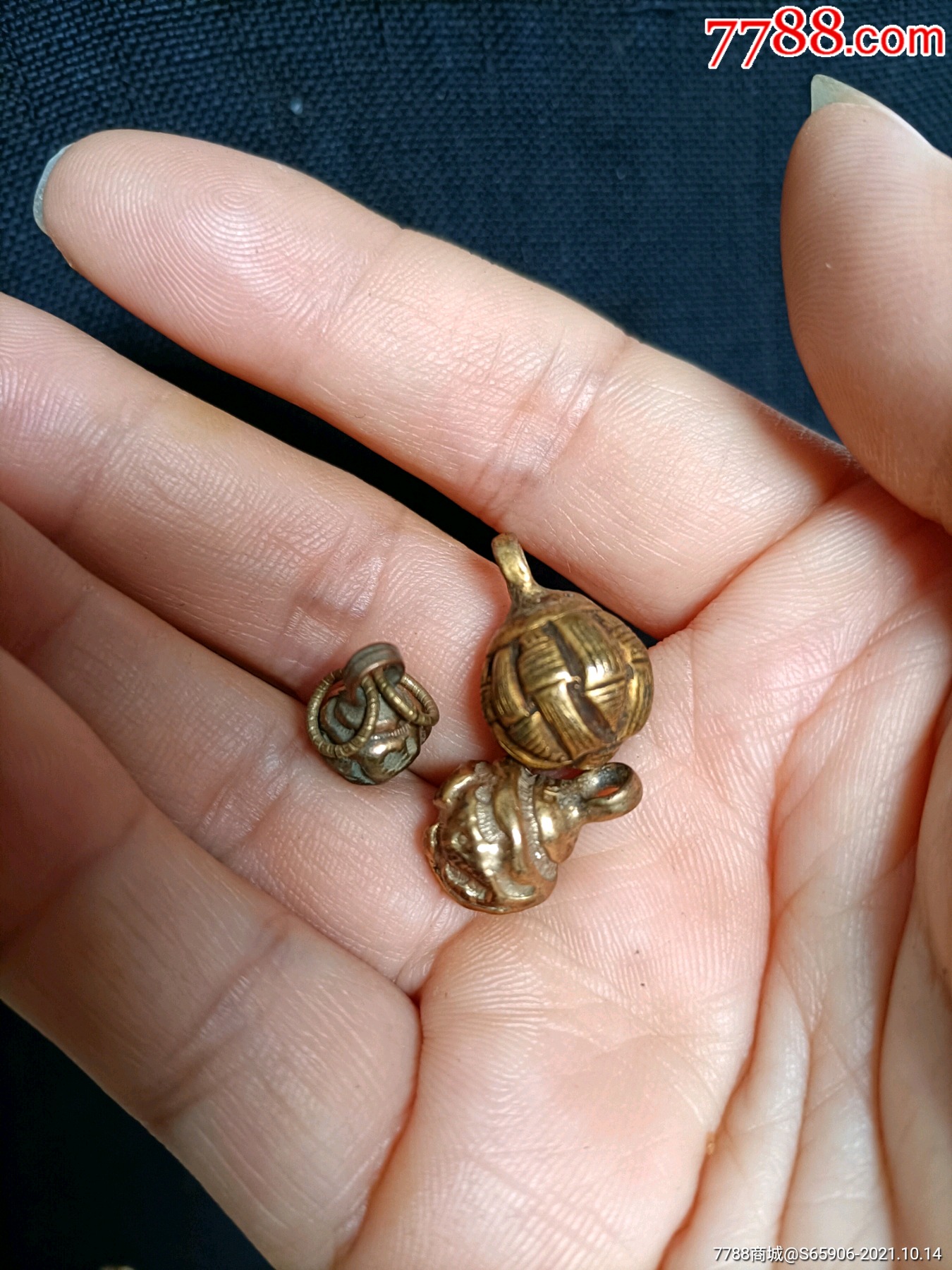 清代铜鎏金纽扣