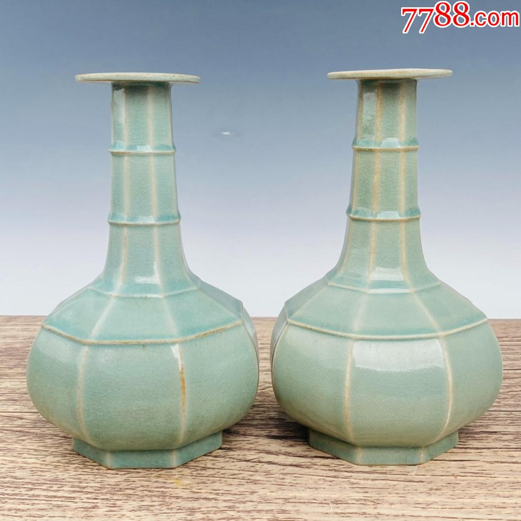 汝瓷八棱瓶一对高225厘米直径13厘米工艺品